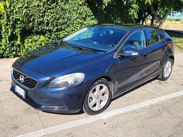 V40 II 2012 1.6 d2 Momentum