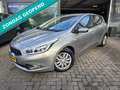 Kia Ceed / cee'd 1.6 GDI ComfortLine |2E EIGENAAR | 12MND GARANTIE Grau - thumbnail 1