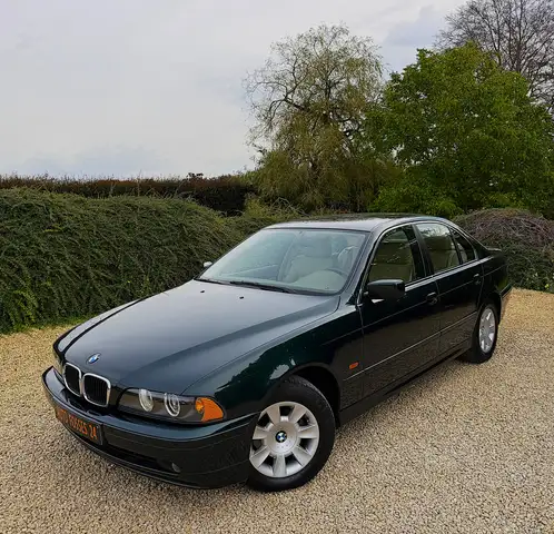 BMW 520 D 136 CV !!! 20.000 KM !!! CARNET D'ENTRETIEN BMW Premier-Propriétaire VOITURE BELGE !!!!! GARANTIE 1 AN