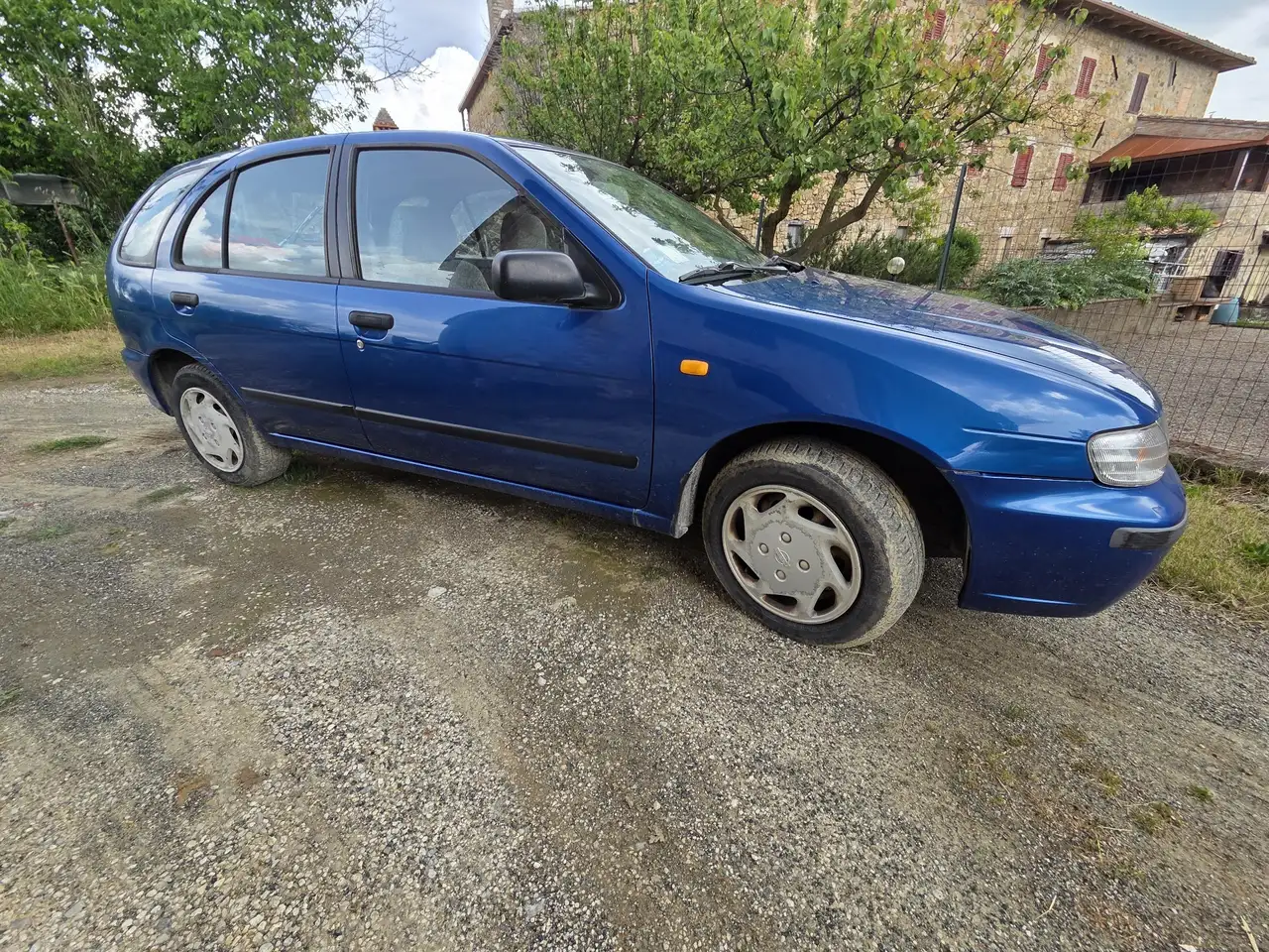 Nissan Almera 5p 1.4 GX, foto 4