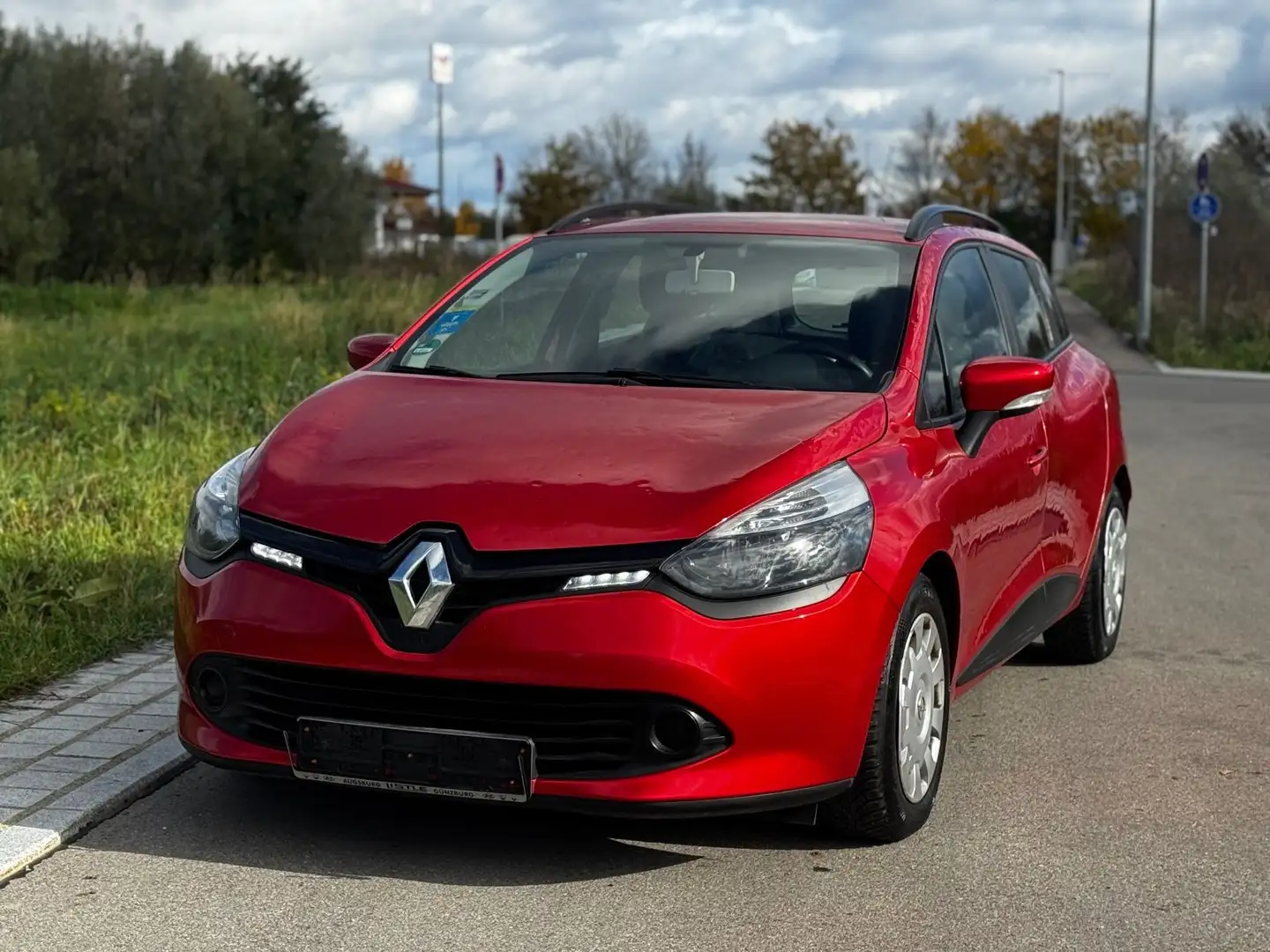 Renault Clio Grandtour 1.2 16V 75 *Euro 5* Rot - 2