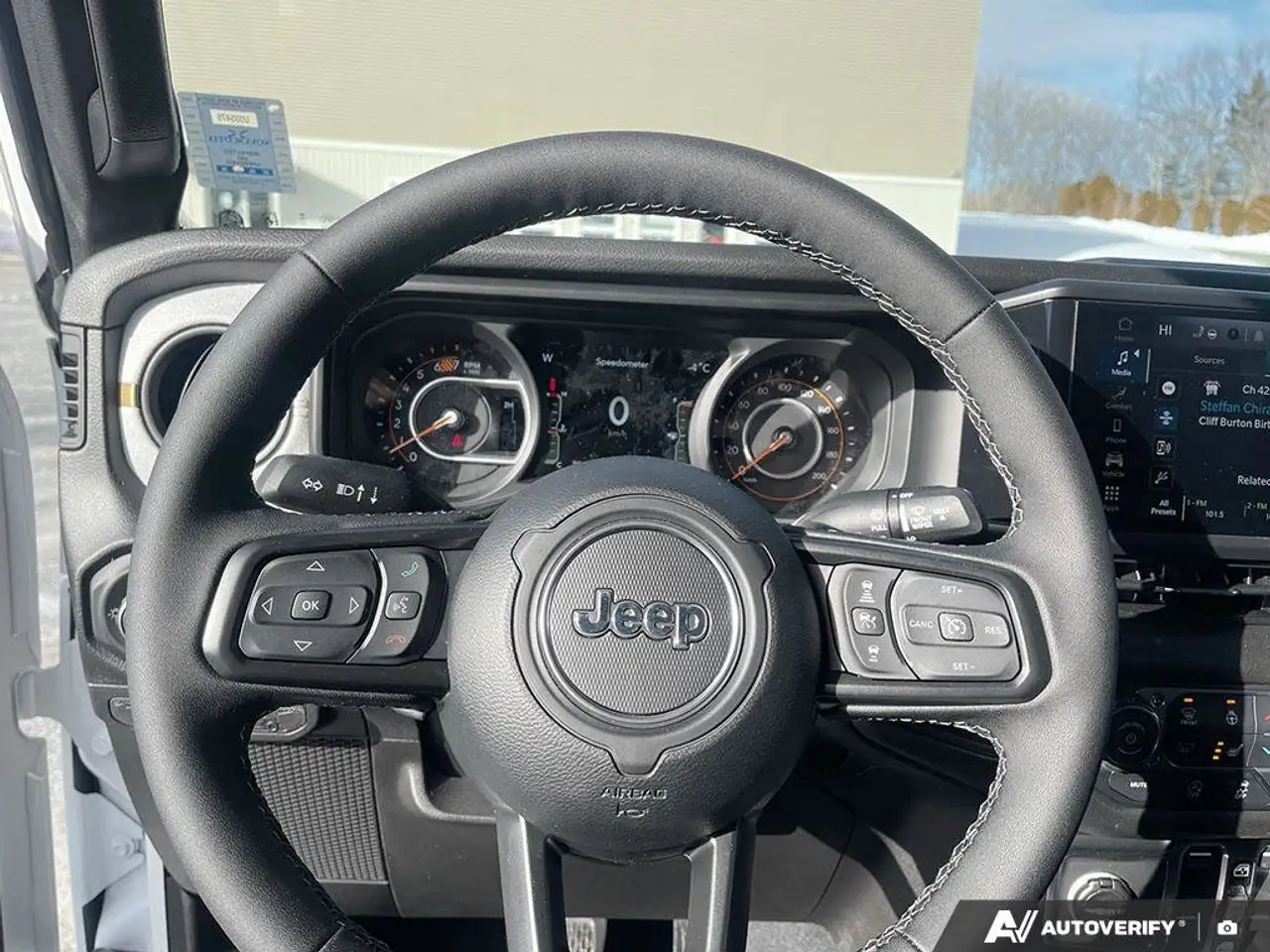 Jeep Wrangler снимка Jeep Wrangler