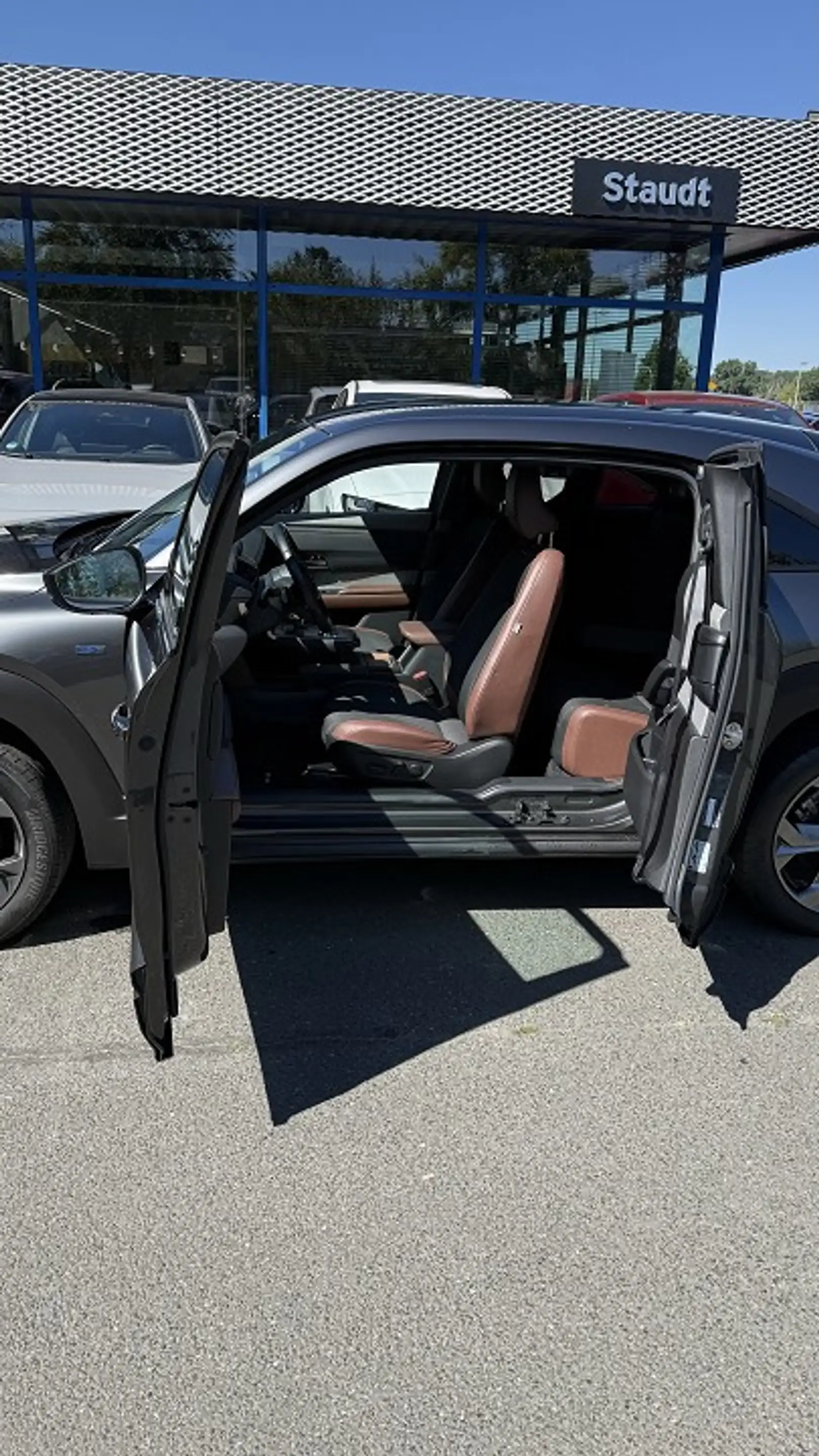 Mazda MX-30 35,5 kWh e-SKYACTIV EV 145 PS MX-30 2022 L e-SKYAC — photo 9