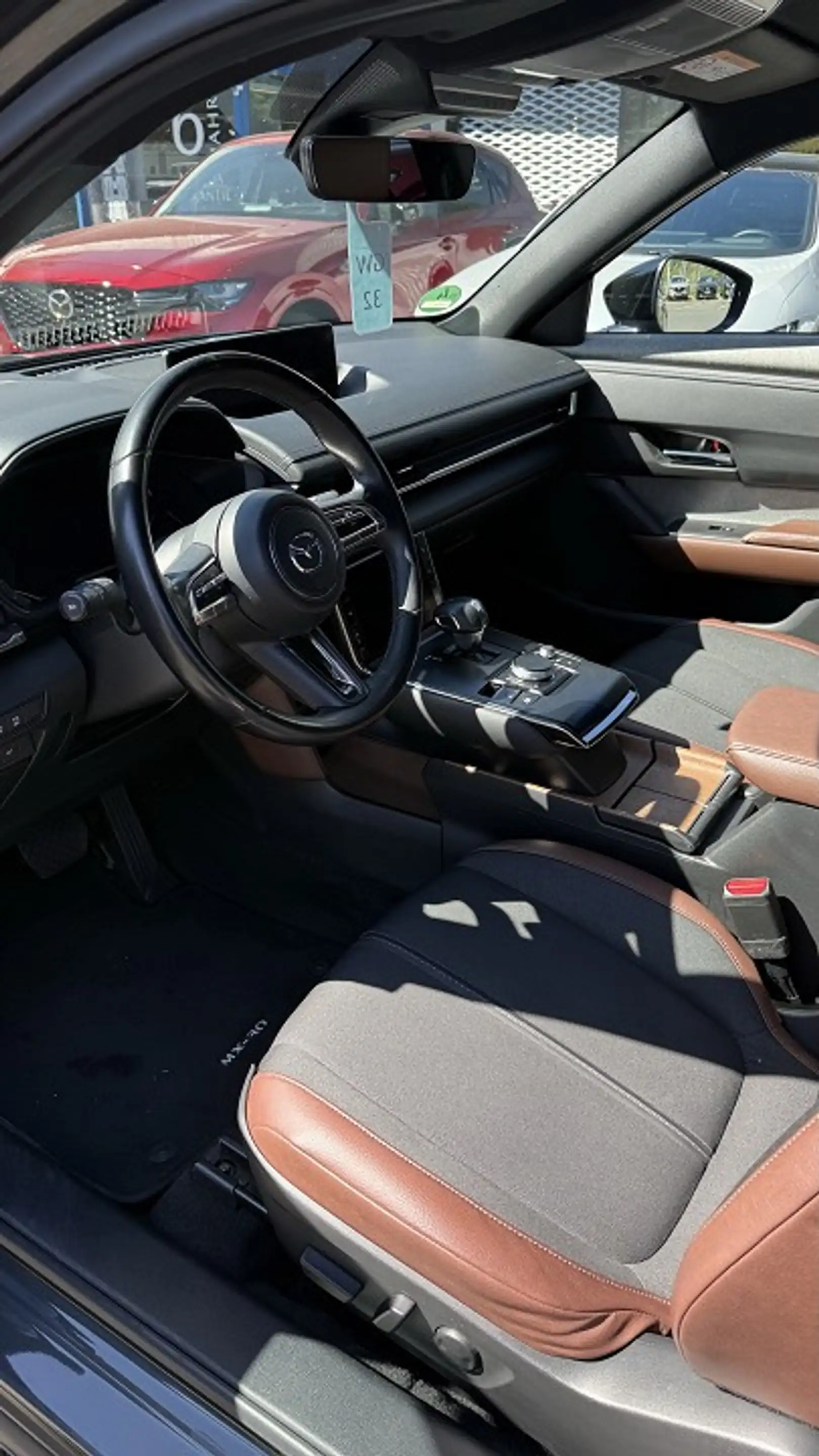 Mazda MX-30 35,5 kWh e-SKYACTIV EV 145 PS MX-30 2022 L e-SKYAC — photo 11