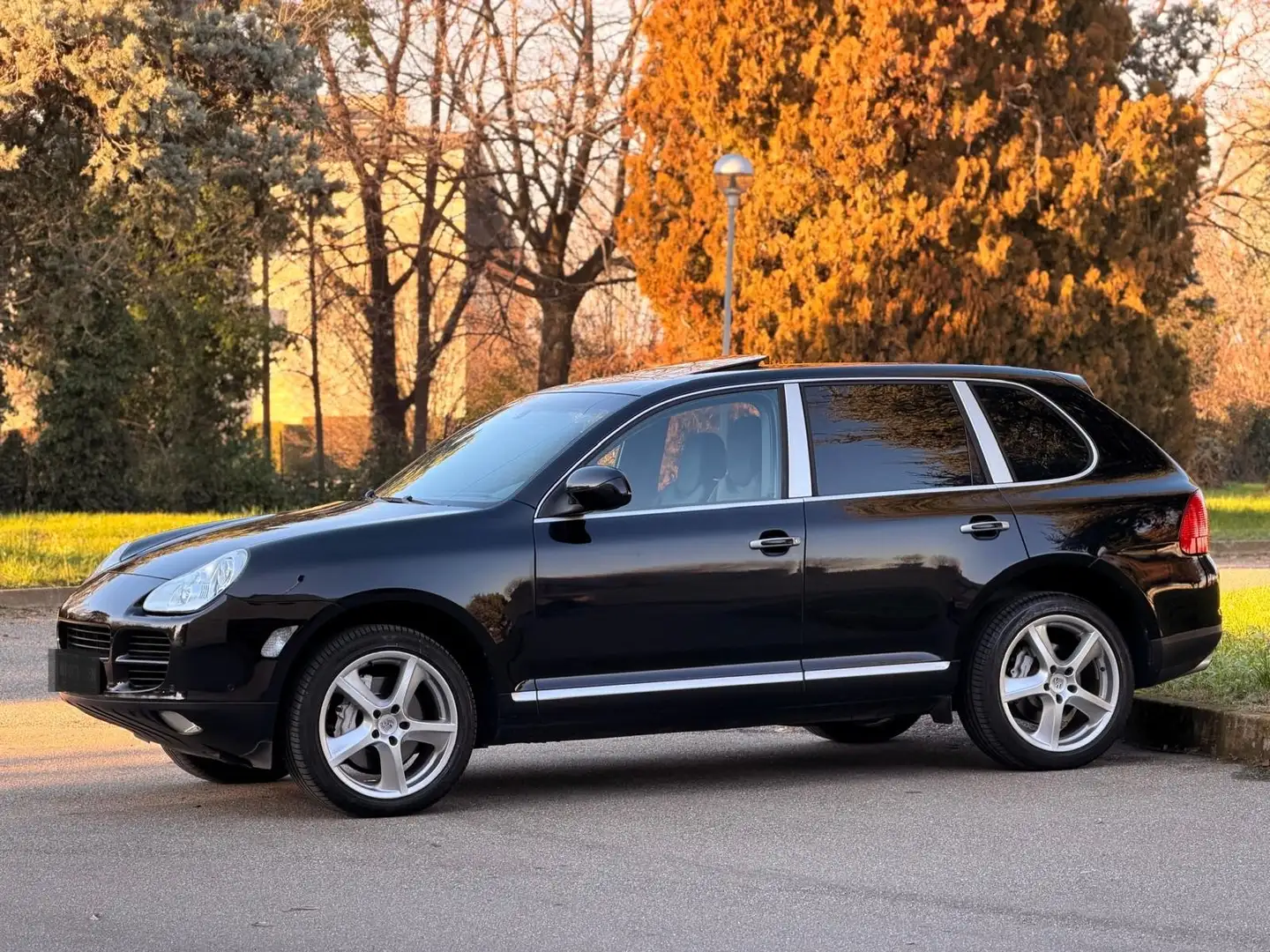 Porsche Cayenne Cayenne  tiptronic  4.5 cat S -PASM-CERCHI 20 Schwarz - 1