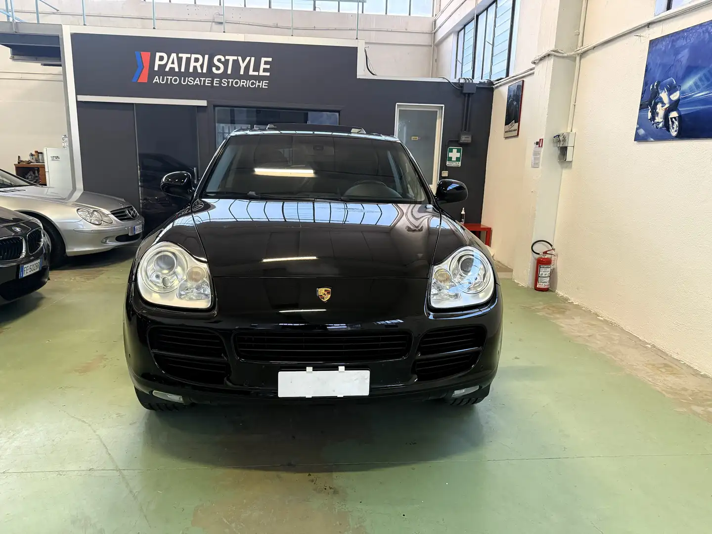Porsche Cayenne Cayenne tiptronic 4.5 cat S -PASM-CERCHI 20 Schwarz - 2