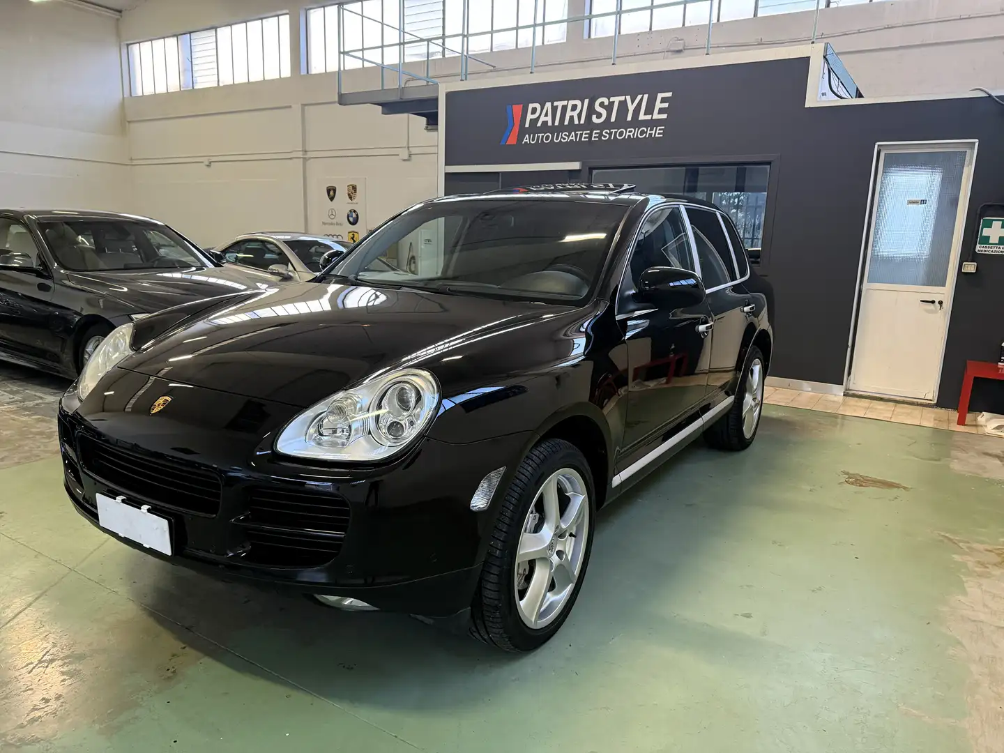 Porsche Cayenne Cayenne tiptronic 4.5 cat S -PASM-CERCHI 20 Schwarz - 1