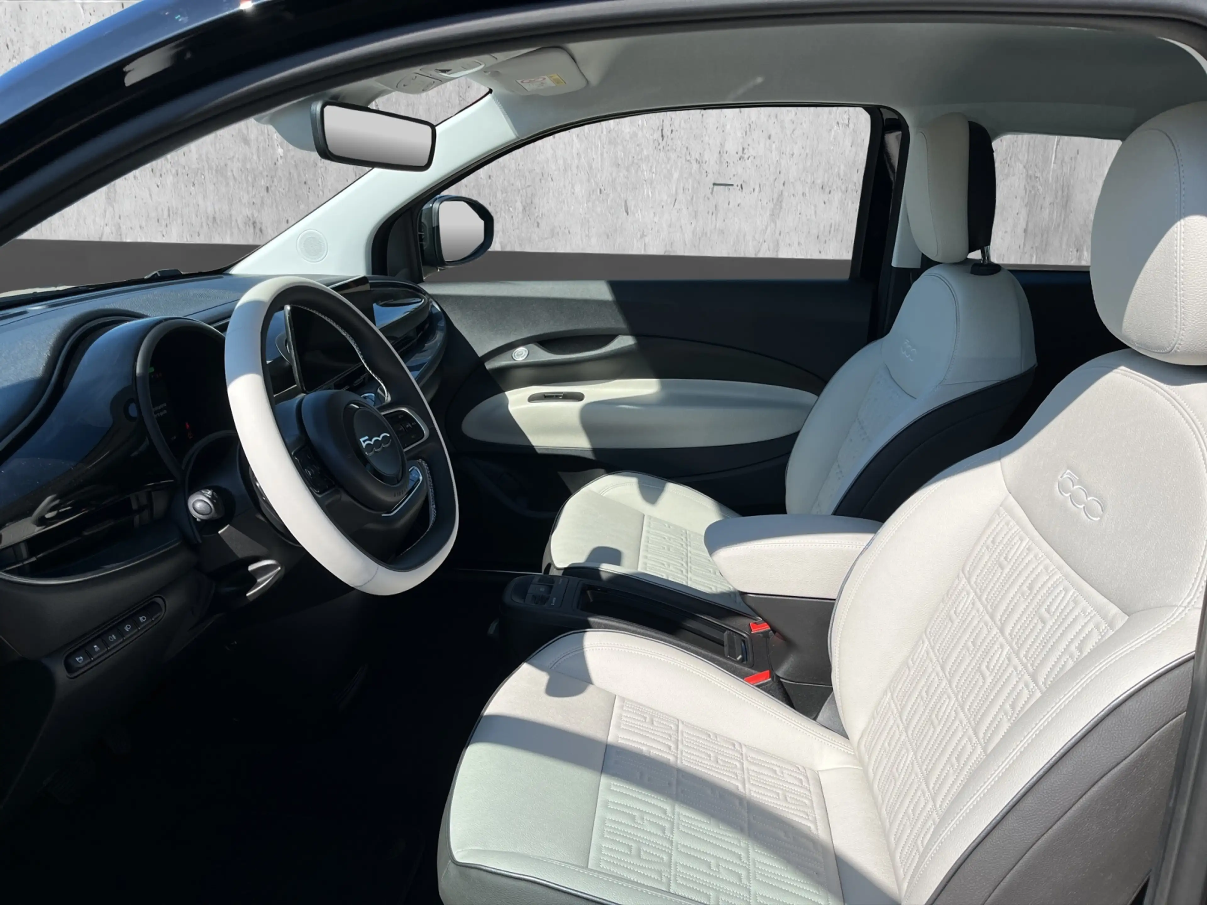 Fiat 500e La Prima 42 Leder-SHZ-CarPlay-Mehrere Farben — photo 11