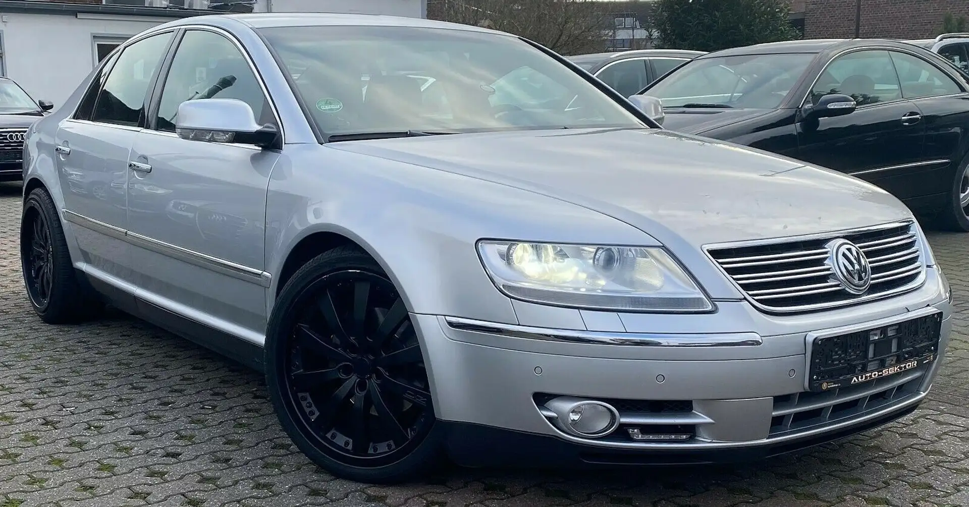 Volkswagen Phaeton PHAETON V6 ELEKTRO FEHLER-NICHT FAHRBEREIT-LEDER Silber - 1