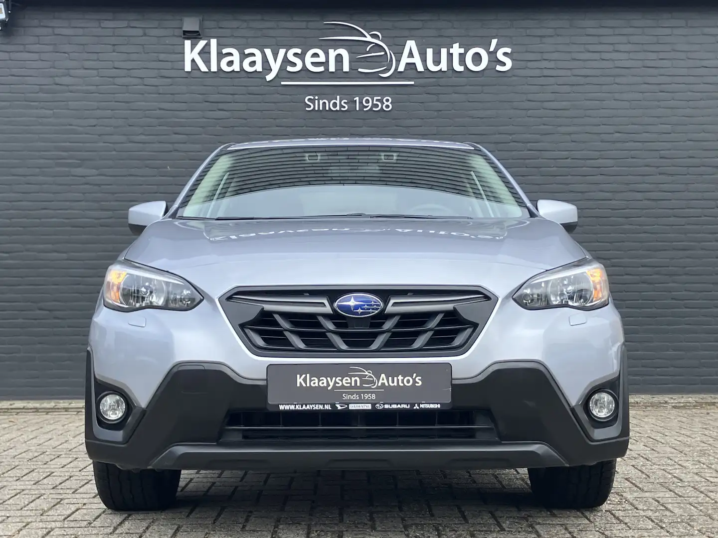 Subaru XV 1.6i Pure AWD AUT. | climate control | adaptieve c Grijs - 2