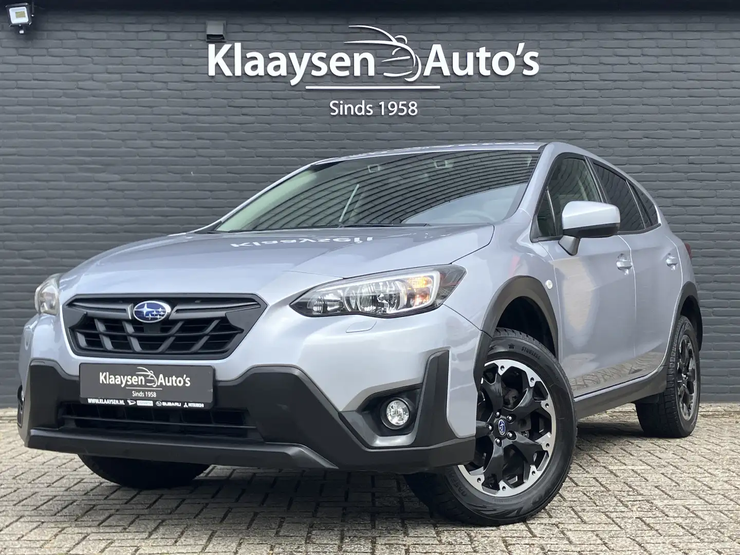 Subaru XV 1.6i Pure AWD AUT. | climate control | adaptieve c Grijs - 1