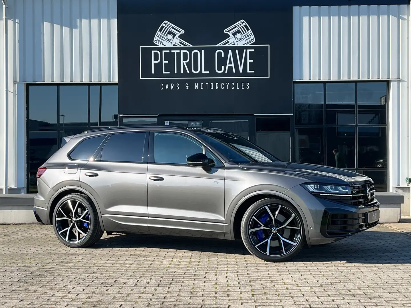 Volkswagen Touareg R 3.0 TFSI RV6 eHybrid Tiptronic - 75% aftrekbaar Szürke - 1