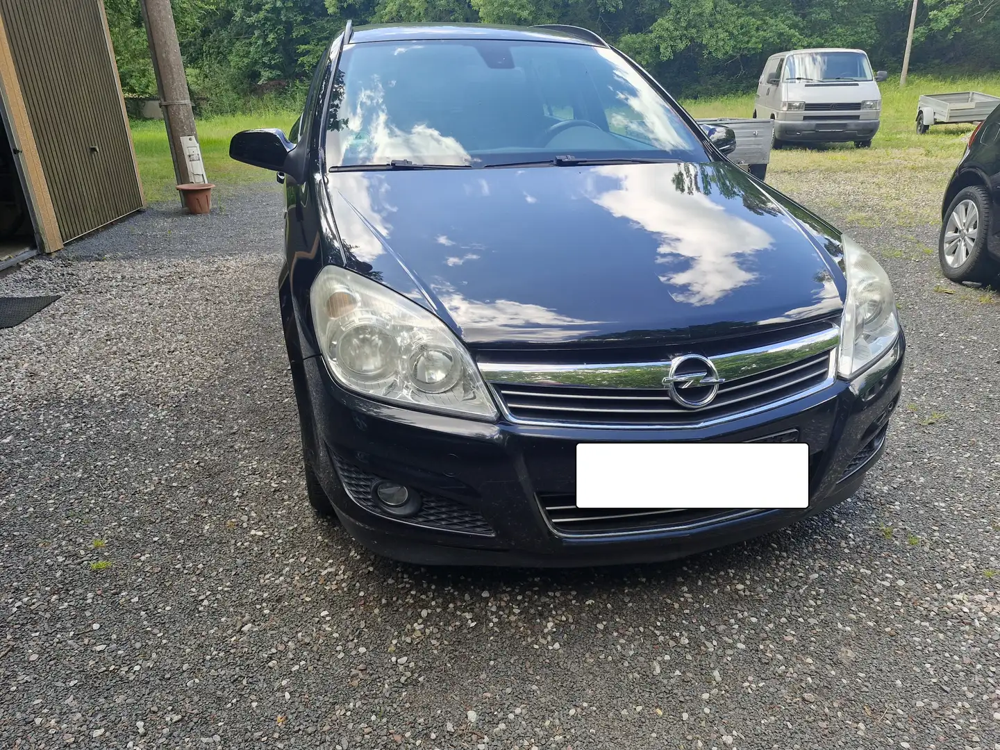 Opel Astra 1.6 Caravan Noir - 1