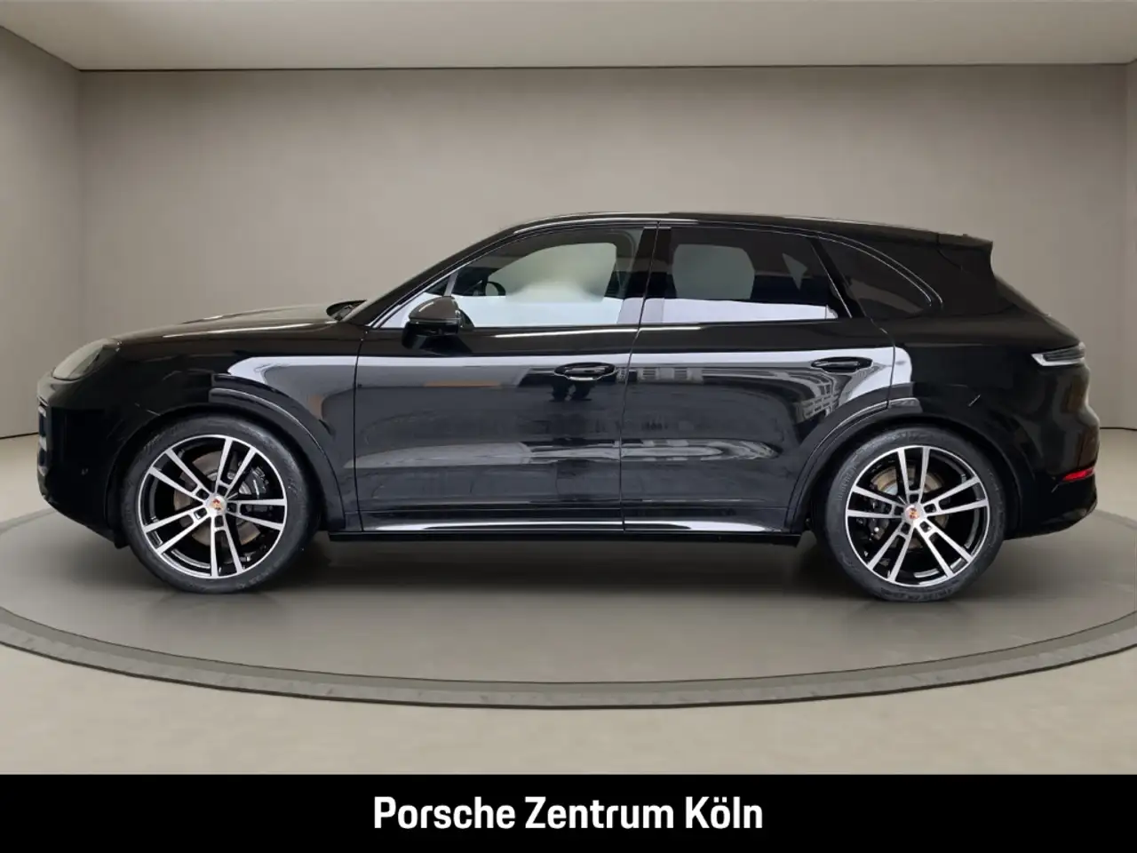 Porsche Cayenne GTS Clubleder HA-Lenkung InnoDrive BOSE 2