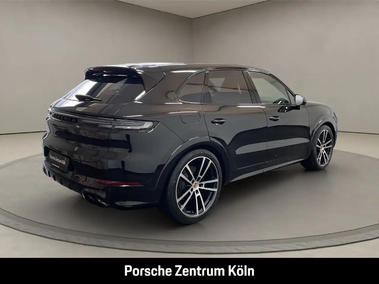 Porsche Cayenne GTS Clubleder HA-Lenkung InnoDrive BOSE 5