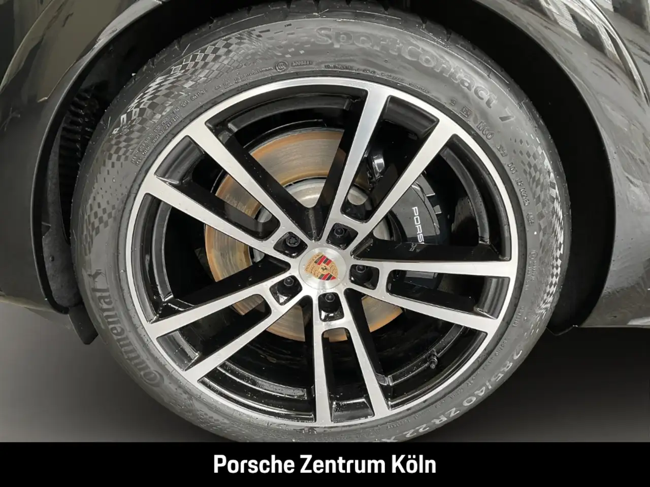 Porsche Cayenne GTS Clubleder HA-Lenkung InnoDrive BOSE 12