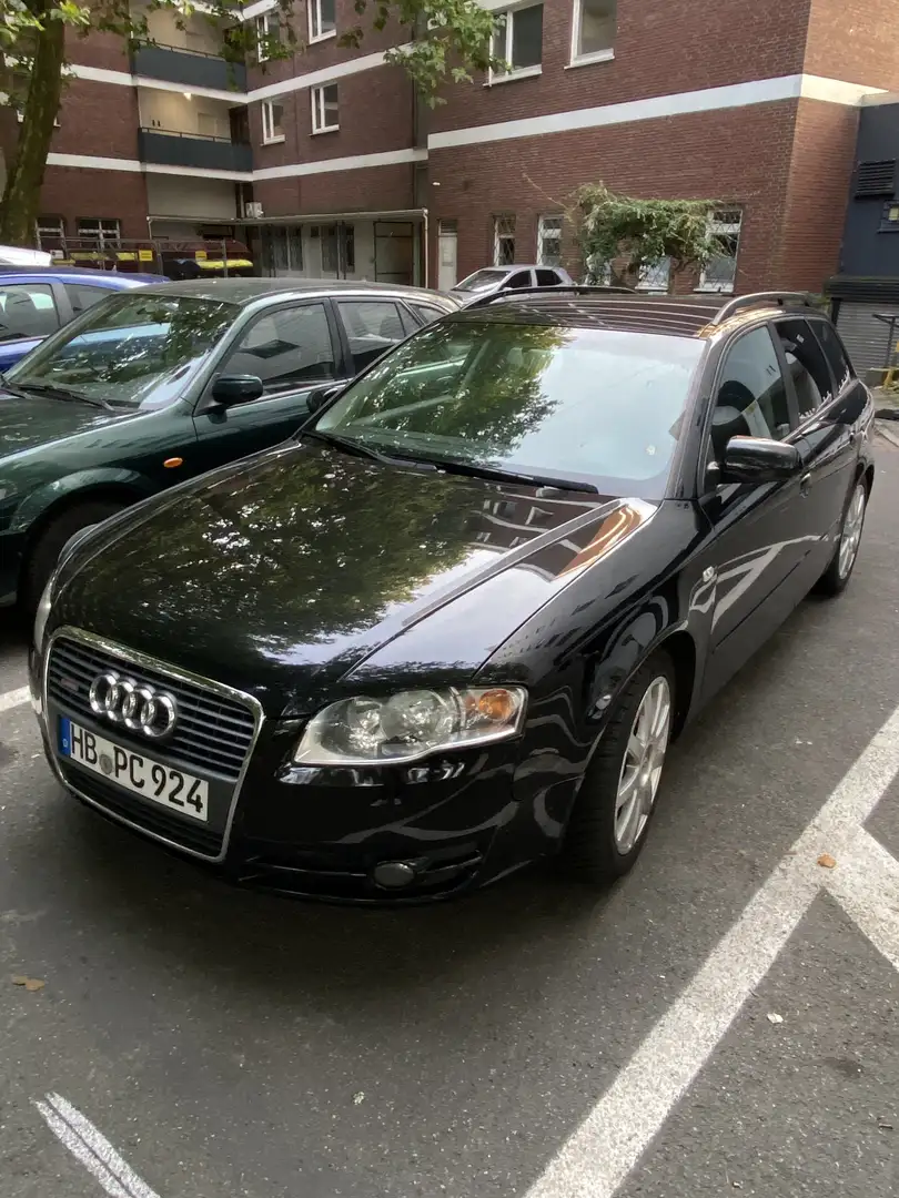 Audi A4 Avant 2.5 TDI Schwarz - 1