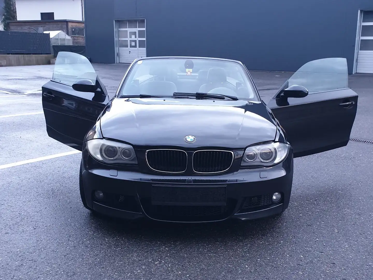 BMW 118 118i Cabrio Schwarz - 2
