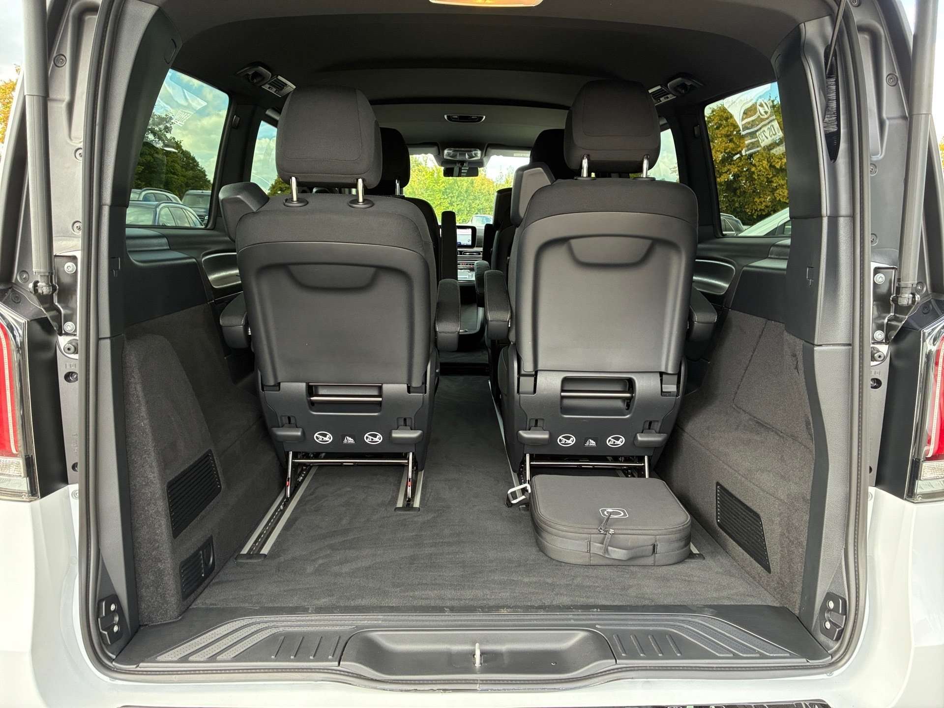 Mercedes-Benz EQV 300