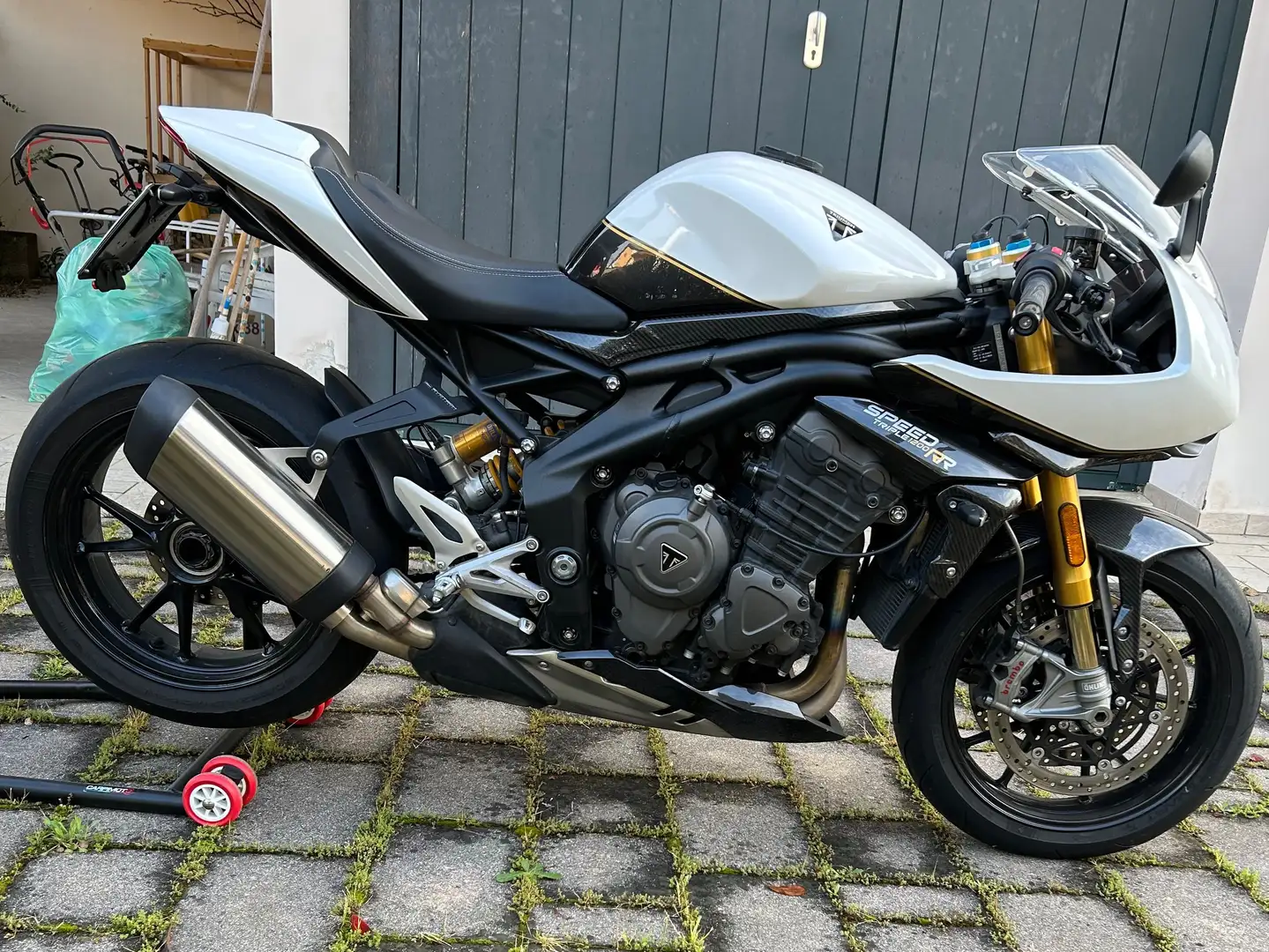 Triumph Speed Triple 1200 RR Білий - 2