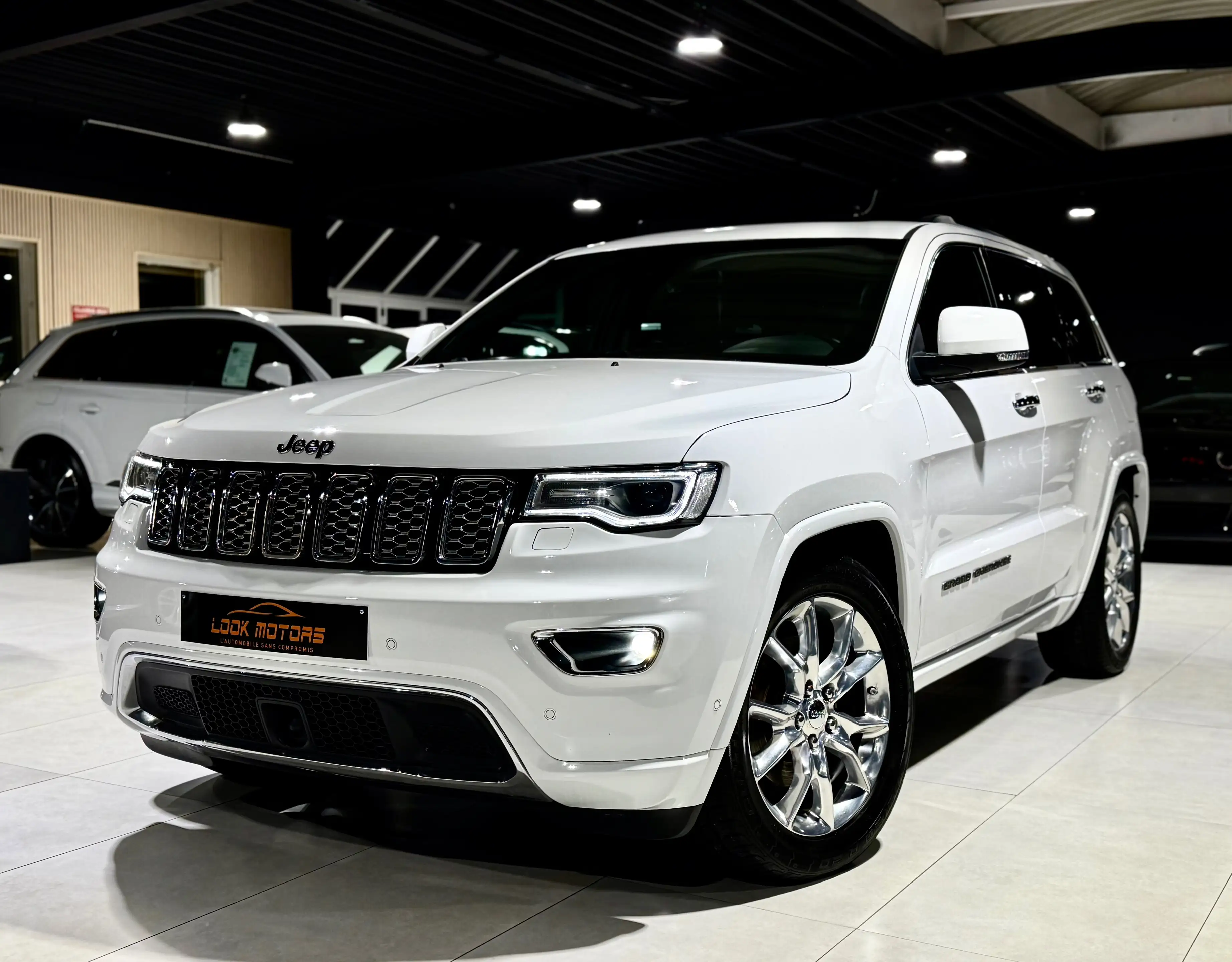Jeep Grand Cherokee 3.0 V6 TD Overland AUTO CUIR SUSPENSION DISTRONIC PANO FULL FULL