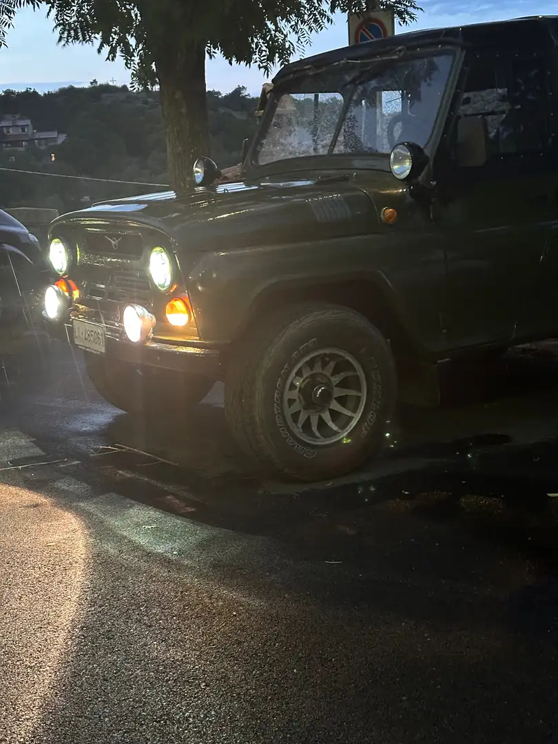 UAZ 469 469 2.5 Explorer autocarro Grün - 2