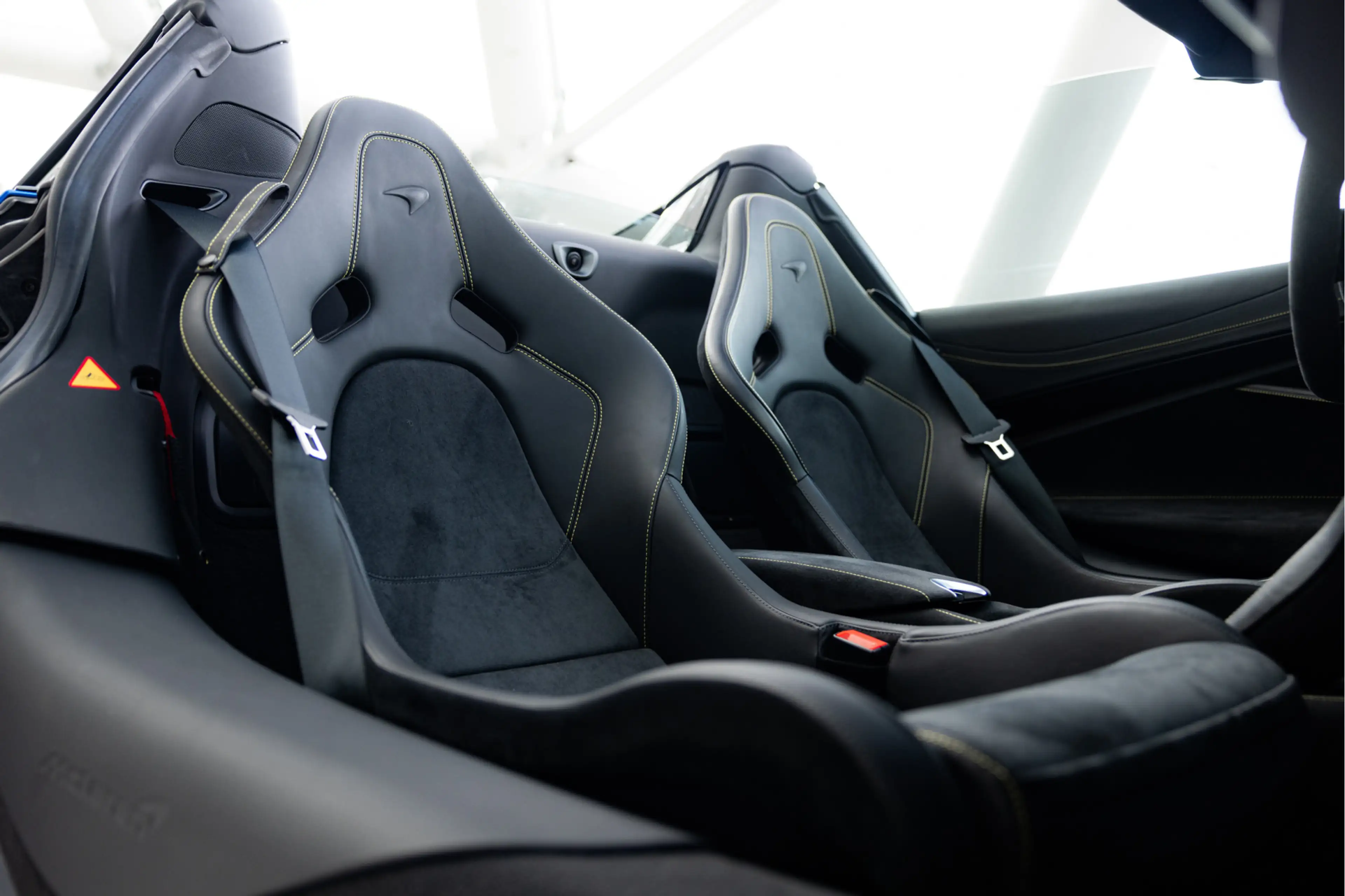 McLaren 720S Spider 4.0 V8 Performance | Volcano Blue | Buckets — photo 4
