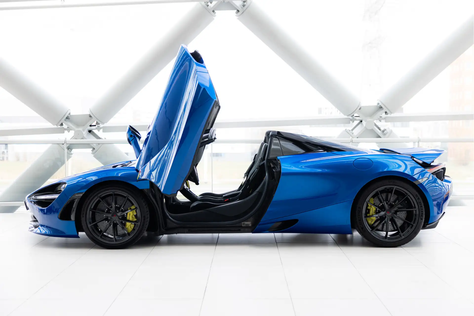 맥라렌 720S 720 Sport Spider 2021 파랑 사진 6