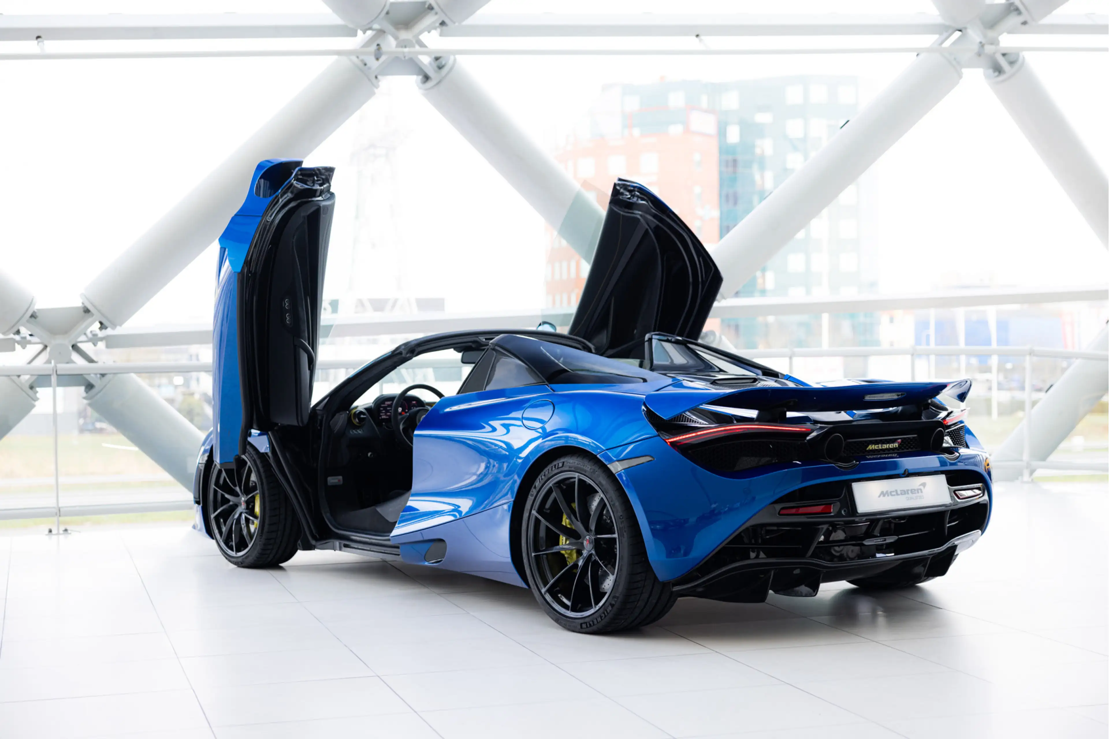 McLaren 720S Spider 4.0 V8 Performance | Volcano Blue | Buckets — photo 13
