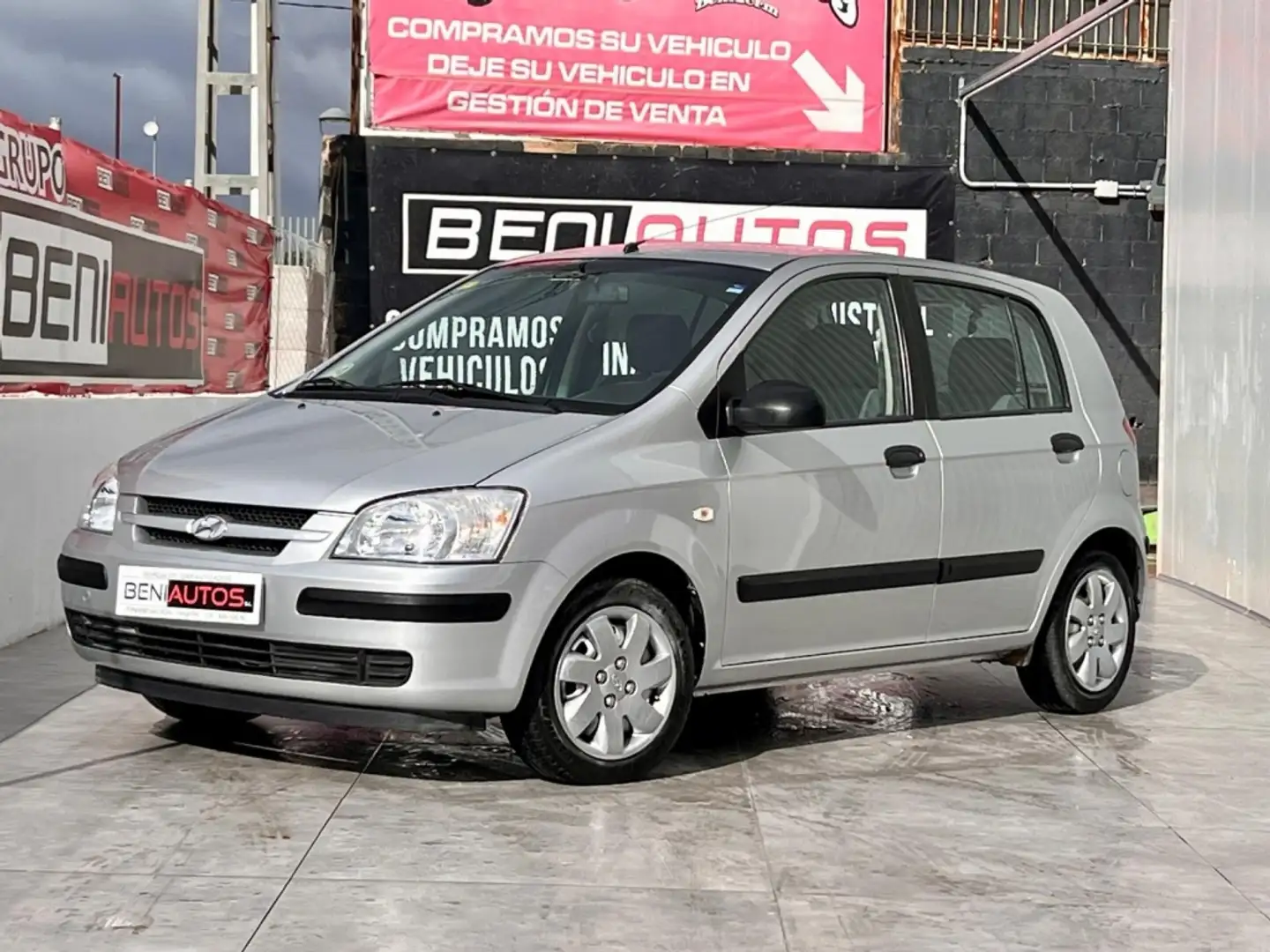 Hyundai Getz 1.1 Gris - 1