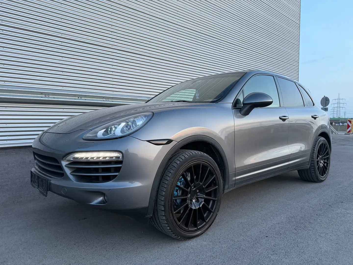 Porsche Cayenne II 3,0 Diesel Aut. ID:46 Grau - 2