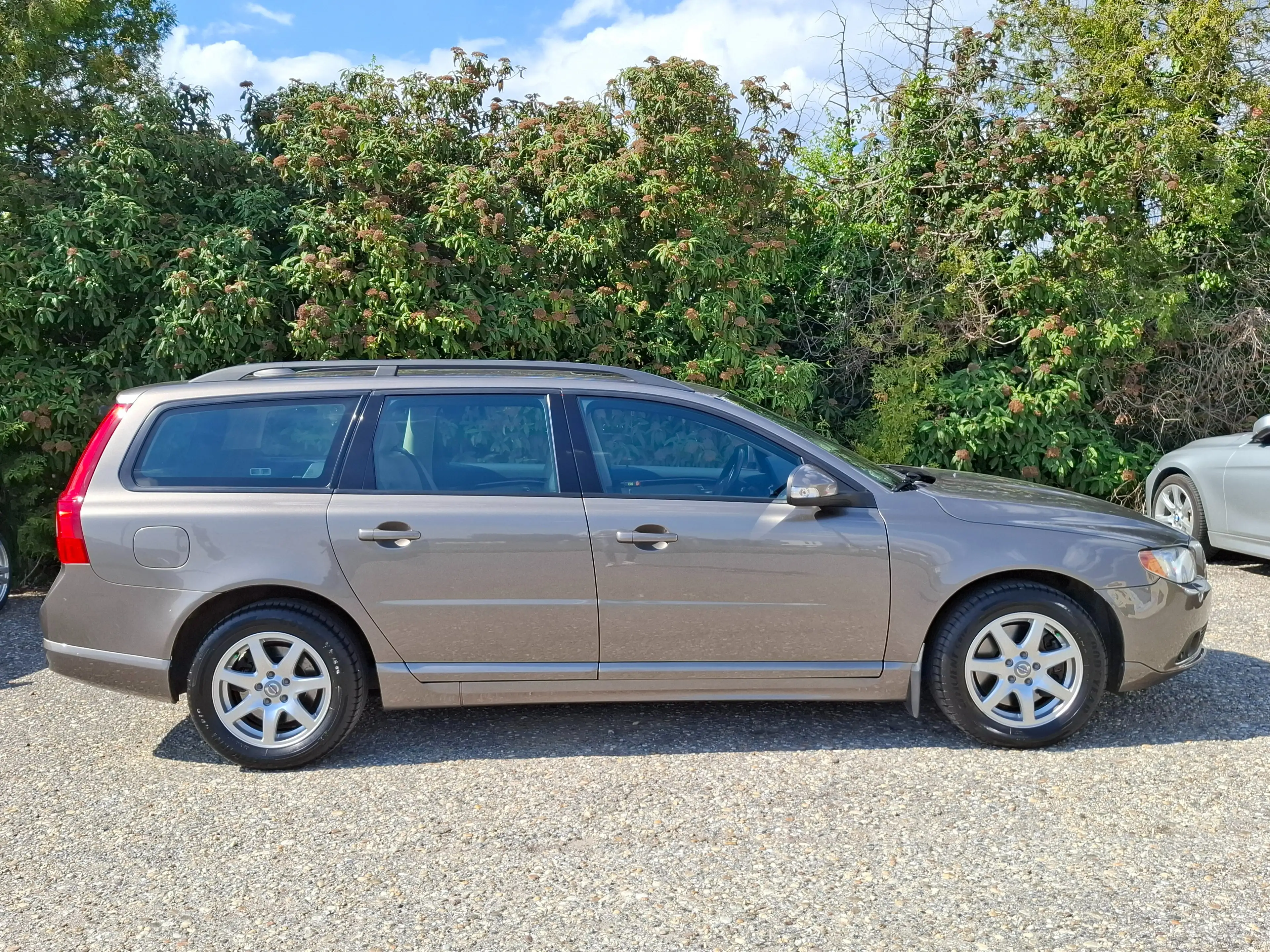 Volvo V70 Momentum 1.Besitz+Leder+SD+Service lückenlos — photo 3