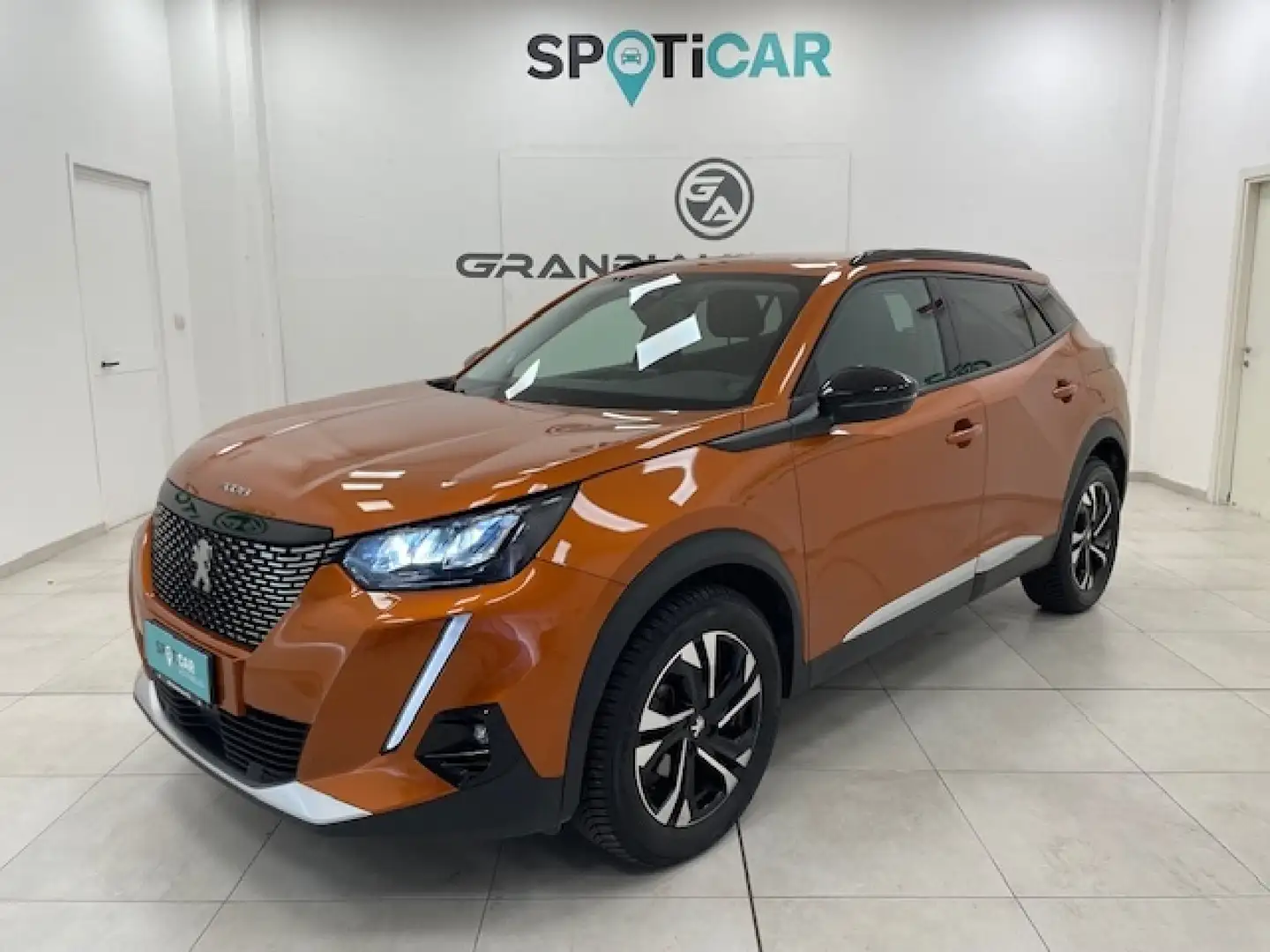 Peugeot 2008 II 2020 -  1.5 bluehdi Allure Pack s&s 110cv Arancione - 1