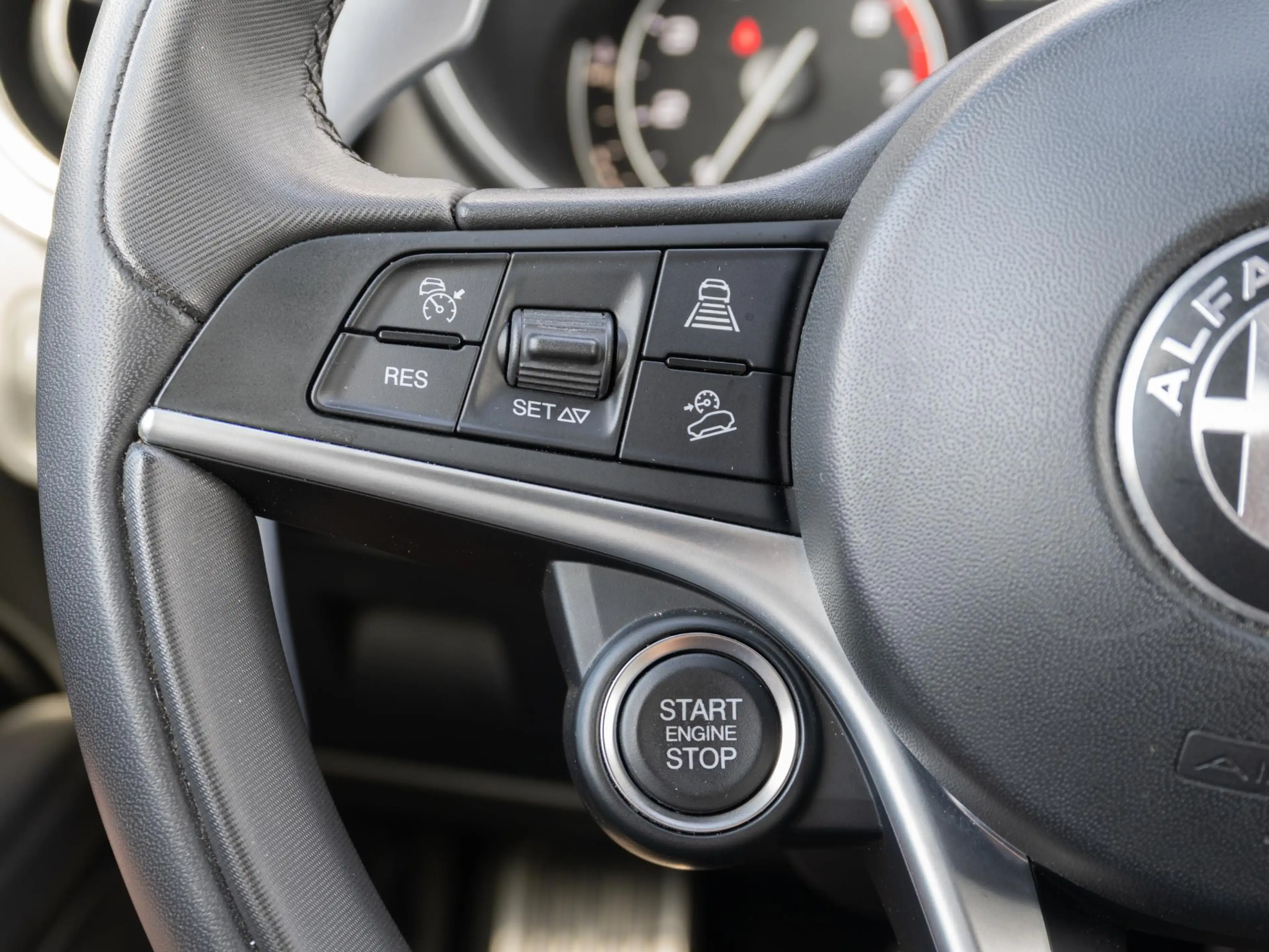 Alfa Romeo Stelvio 2.0 T AWD B-Tech | Pano | ACC | Volledig onderhoud — photo 33