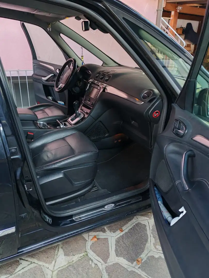 Ford Galaxy 2200Ghia - 2