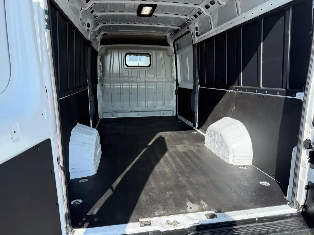 RAM ProMaster 3500 снимка RAM ProMaster 3500