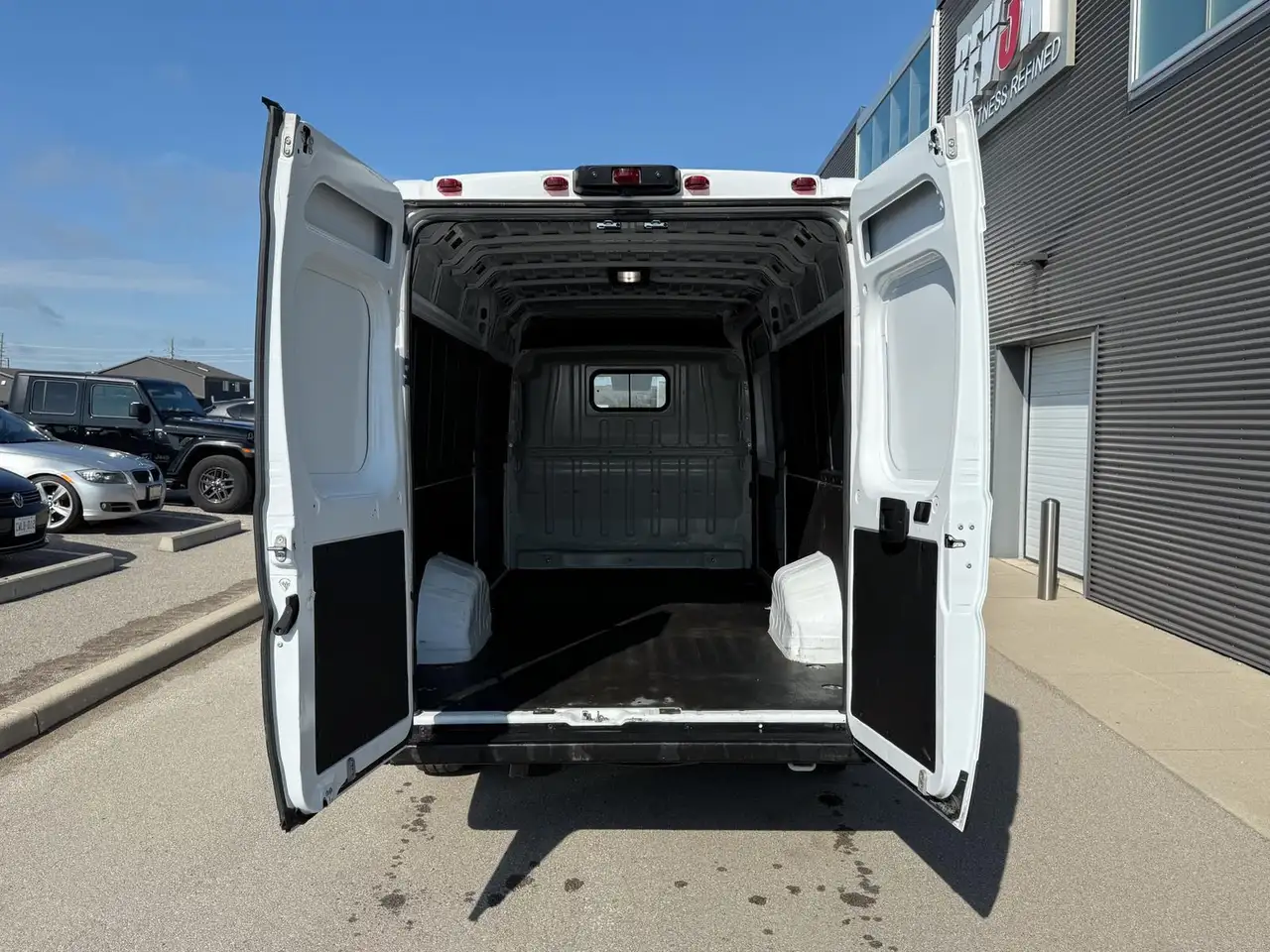 RAM ProMaster 3500 снимка RAM ProMaster 3500