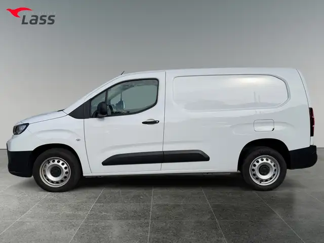 Toyota Proace City view 3