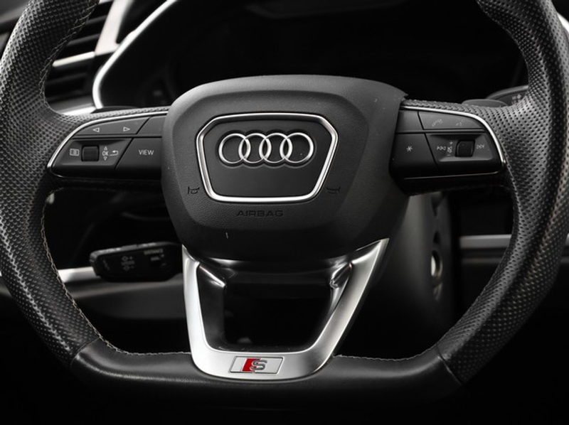 Audi Q3 45 TFSI e S line ACC SHZ LED Kamera Navi+ Busin... — photo 12