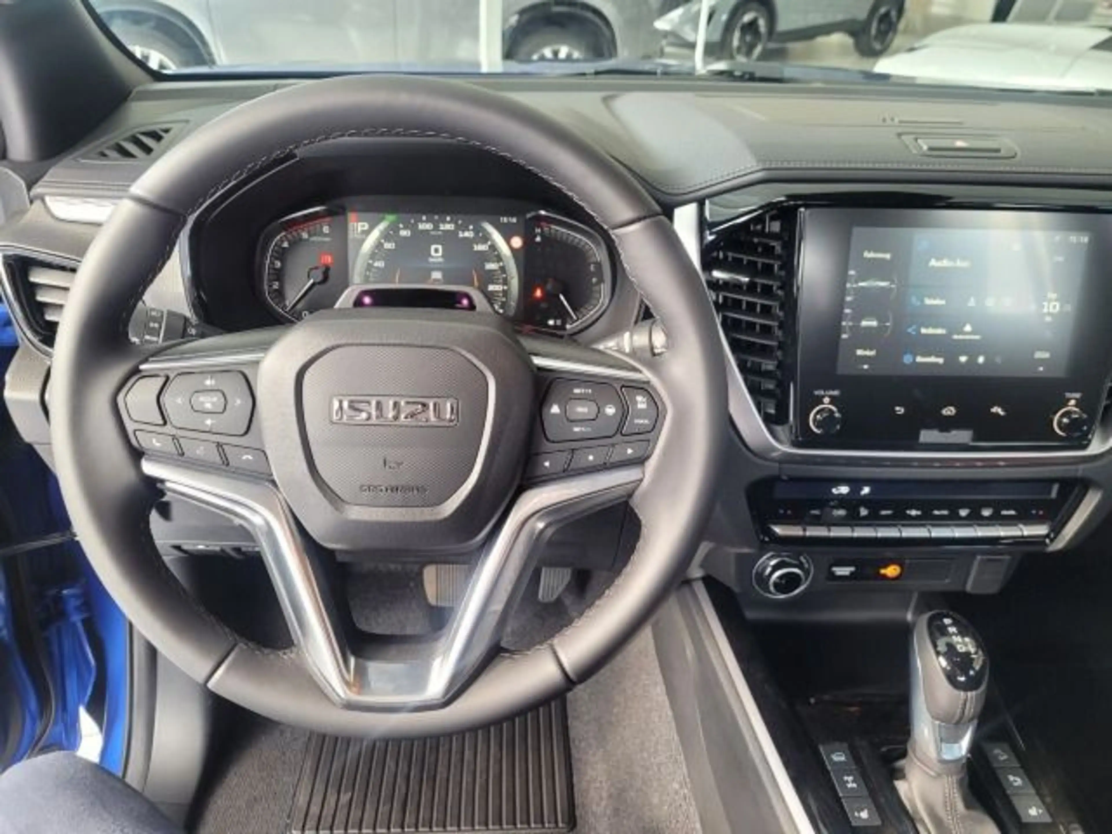 Isuzu D-Max Double Cab 4WD LSE — photo 14