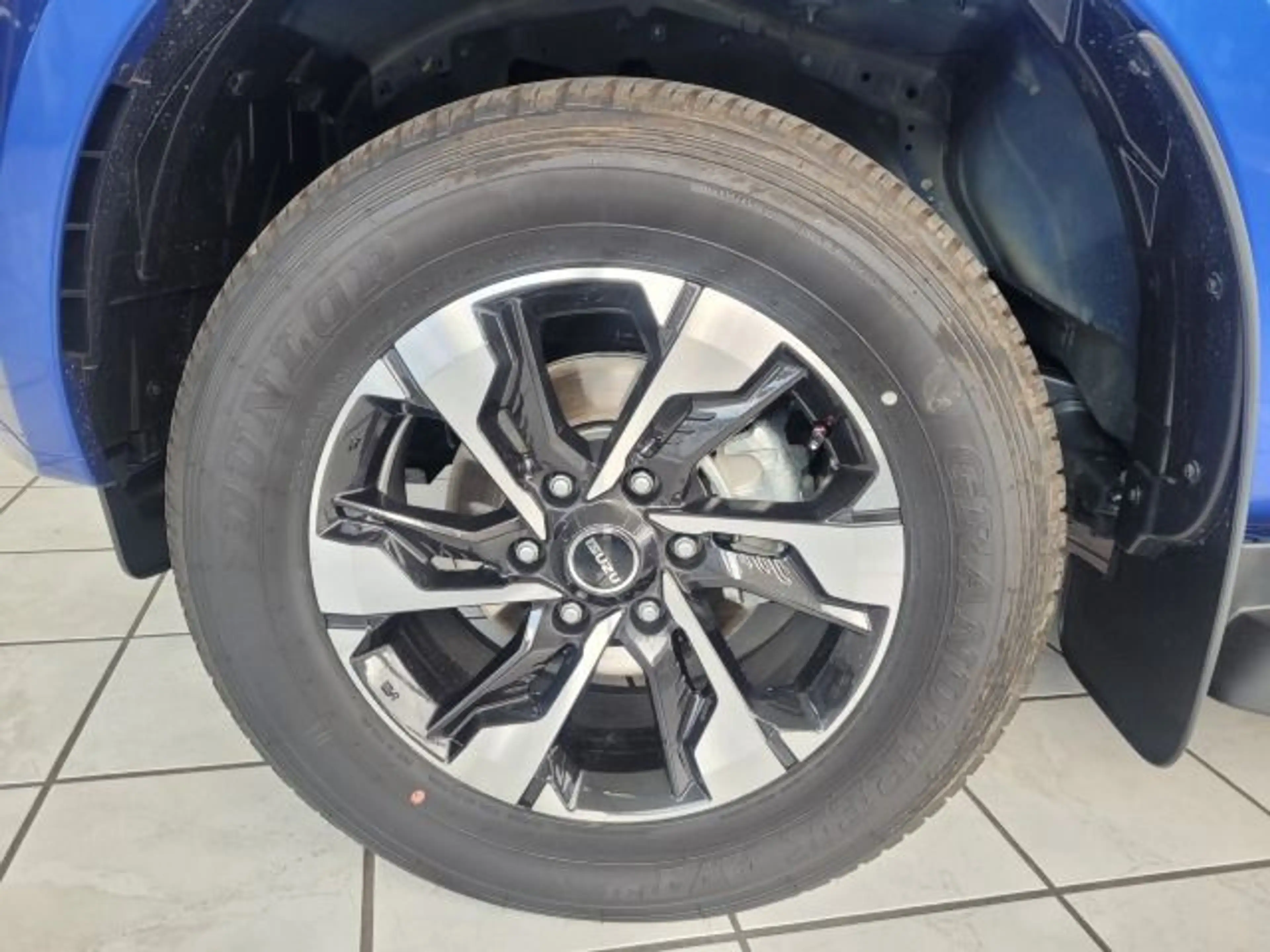 Isuzu D-Max Double Cab 4WD LSE — photo 10