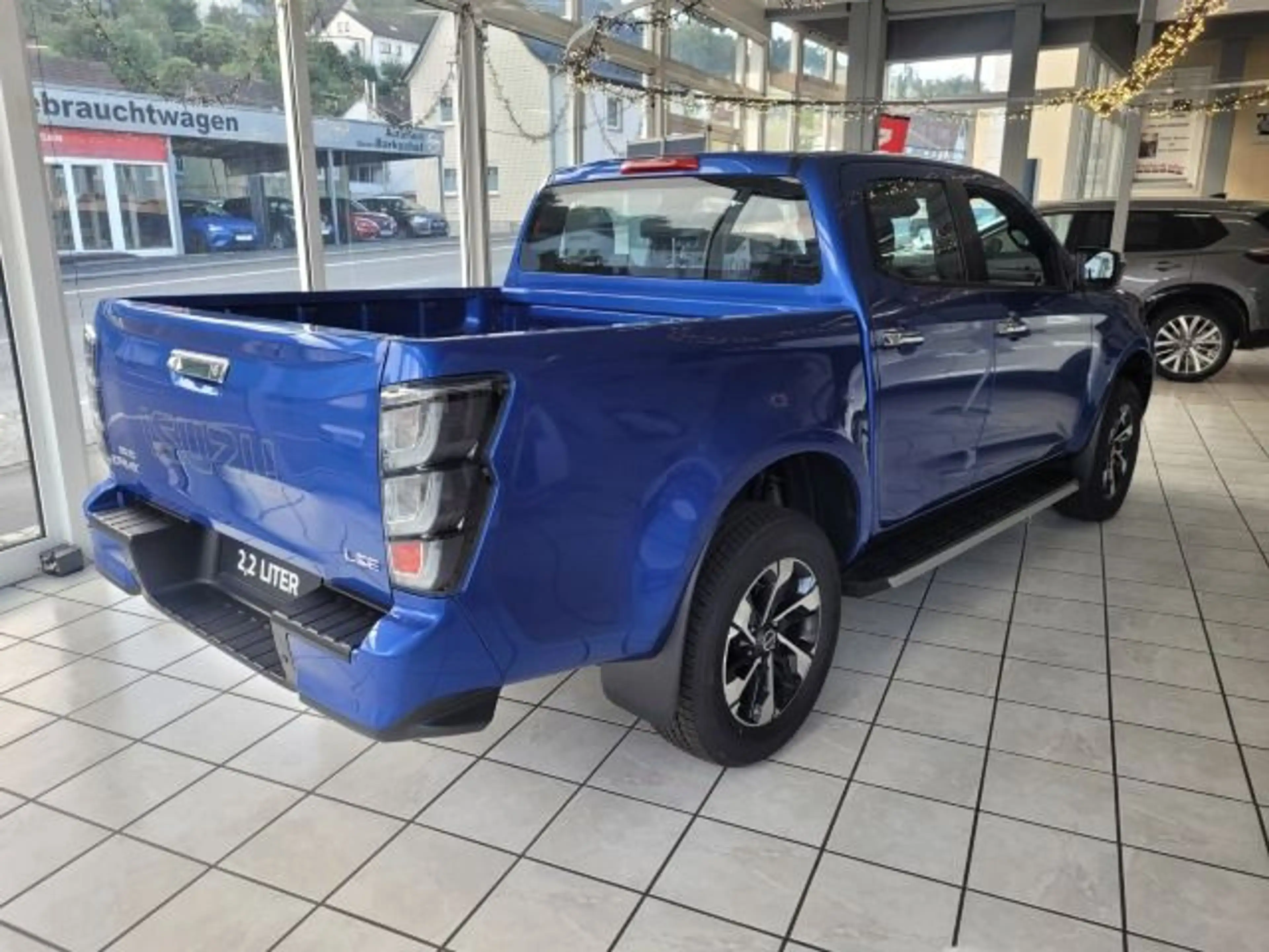 Isuzu D-Max Double Cab 4WD LSE — photo 4