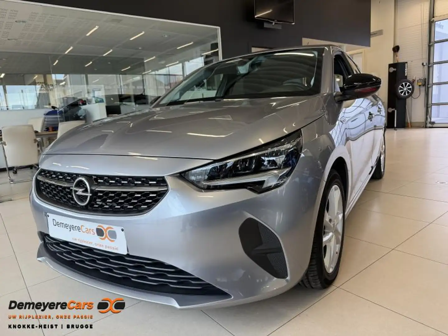 Opel Corsa F Elegance Grijs - 1