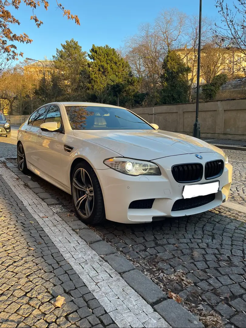 BMW M5 Stage 2 735hp (Located in Prague, CZ) Blanco - 1
