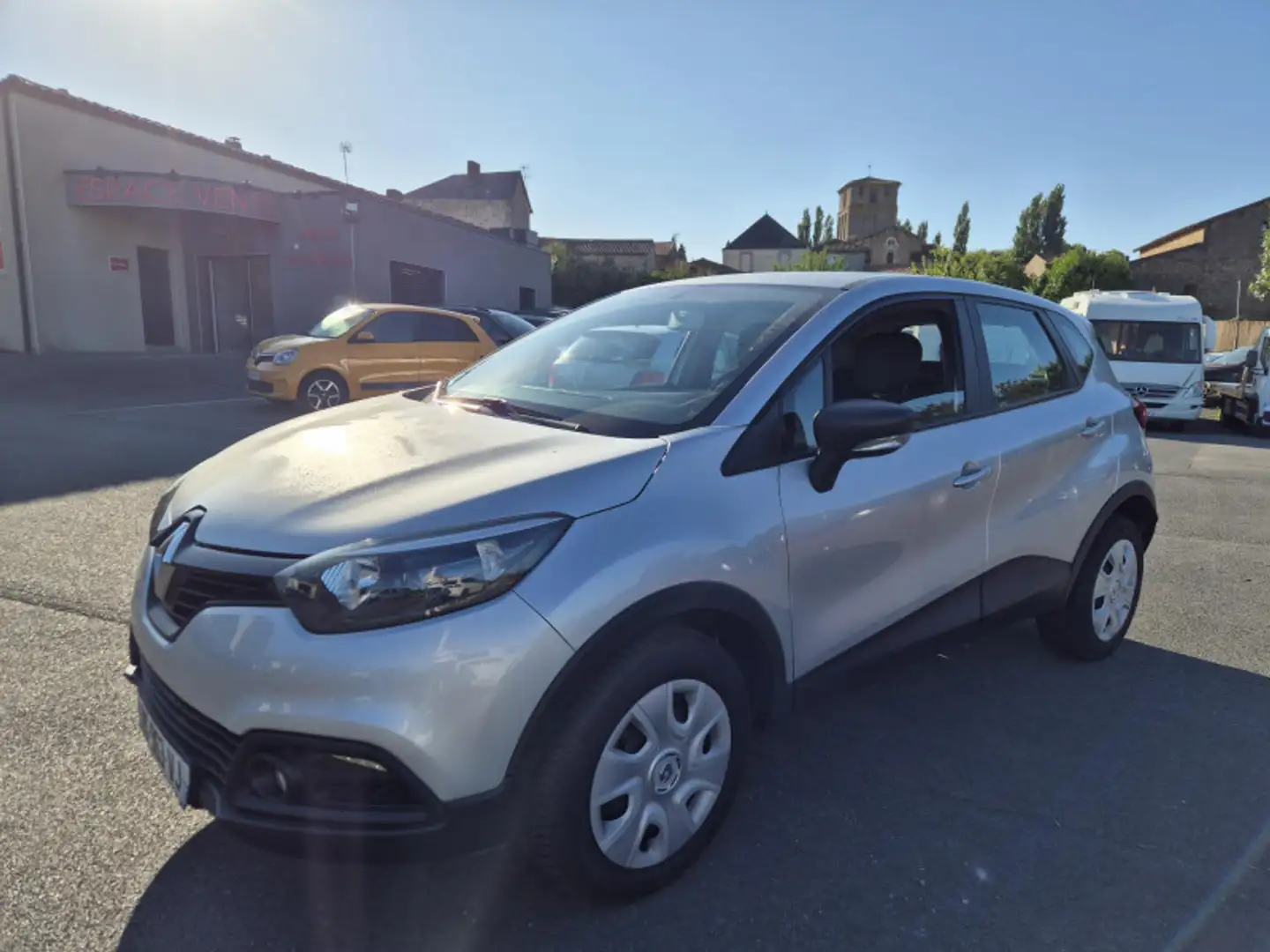 Renault Captur 0.9 TCE 90CH STOP\u0026START ENERGY INTENS ECO² EU Gris - 1