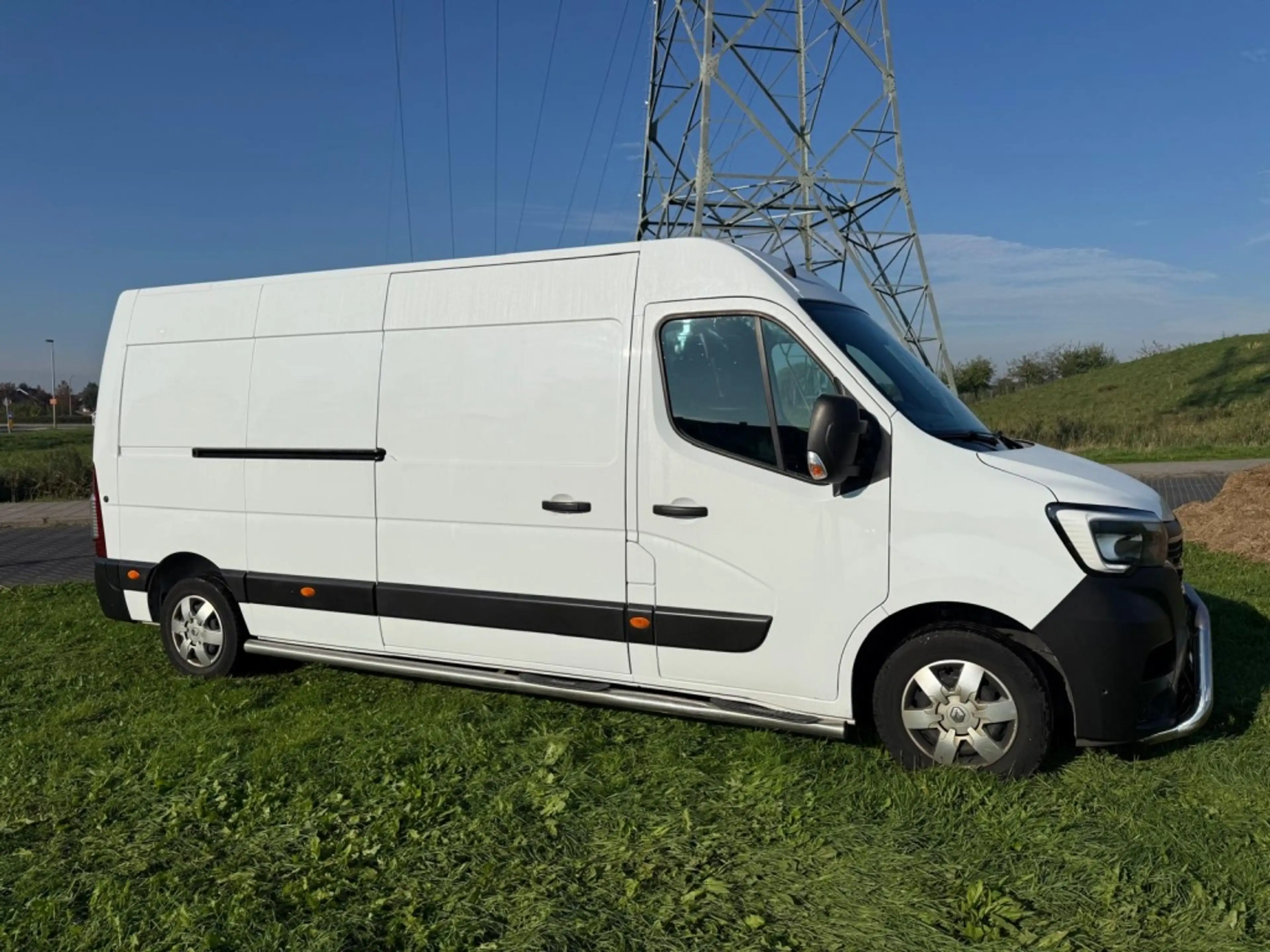 Renault Master T35 2.3dCi L3H2 W.E. — photo 10