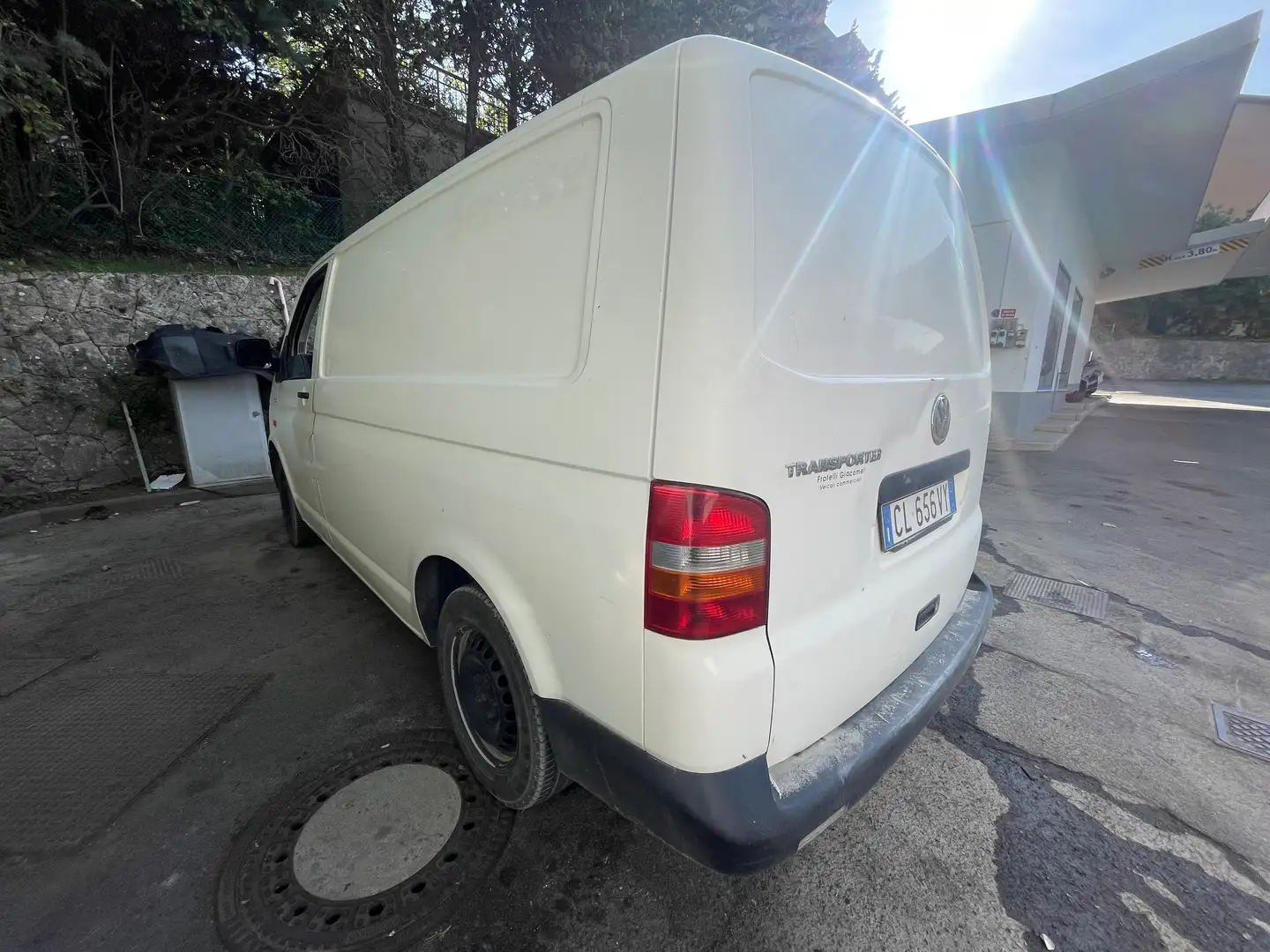Volkswagen Transporter - 2
