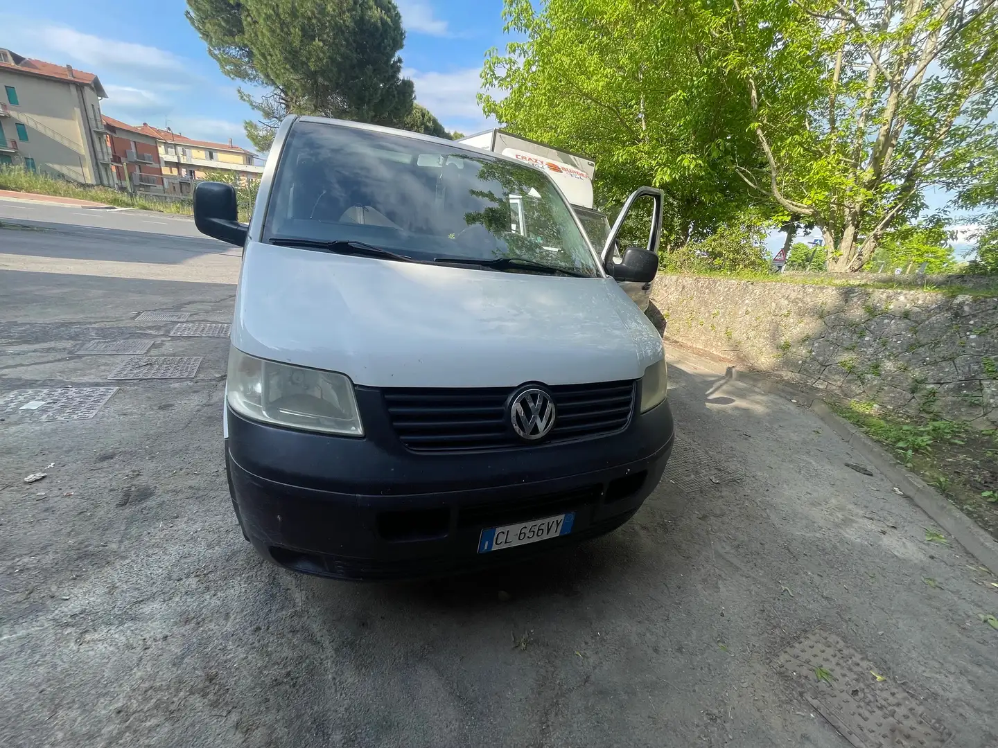 Volkswagen Transporter - 1