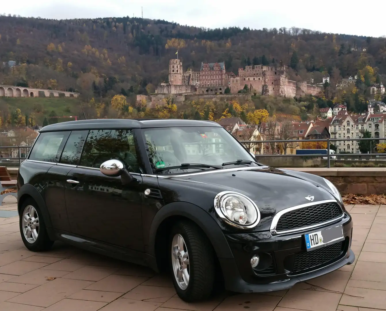 MINI Cooper D Clubman Leder, Navi, Klima, JCW-Paket Schwarz - 2