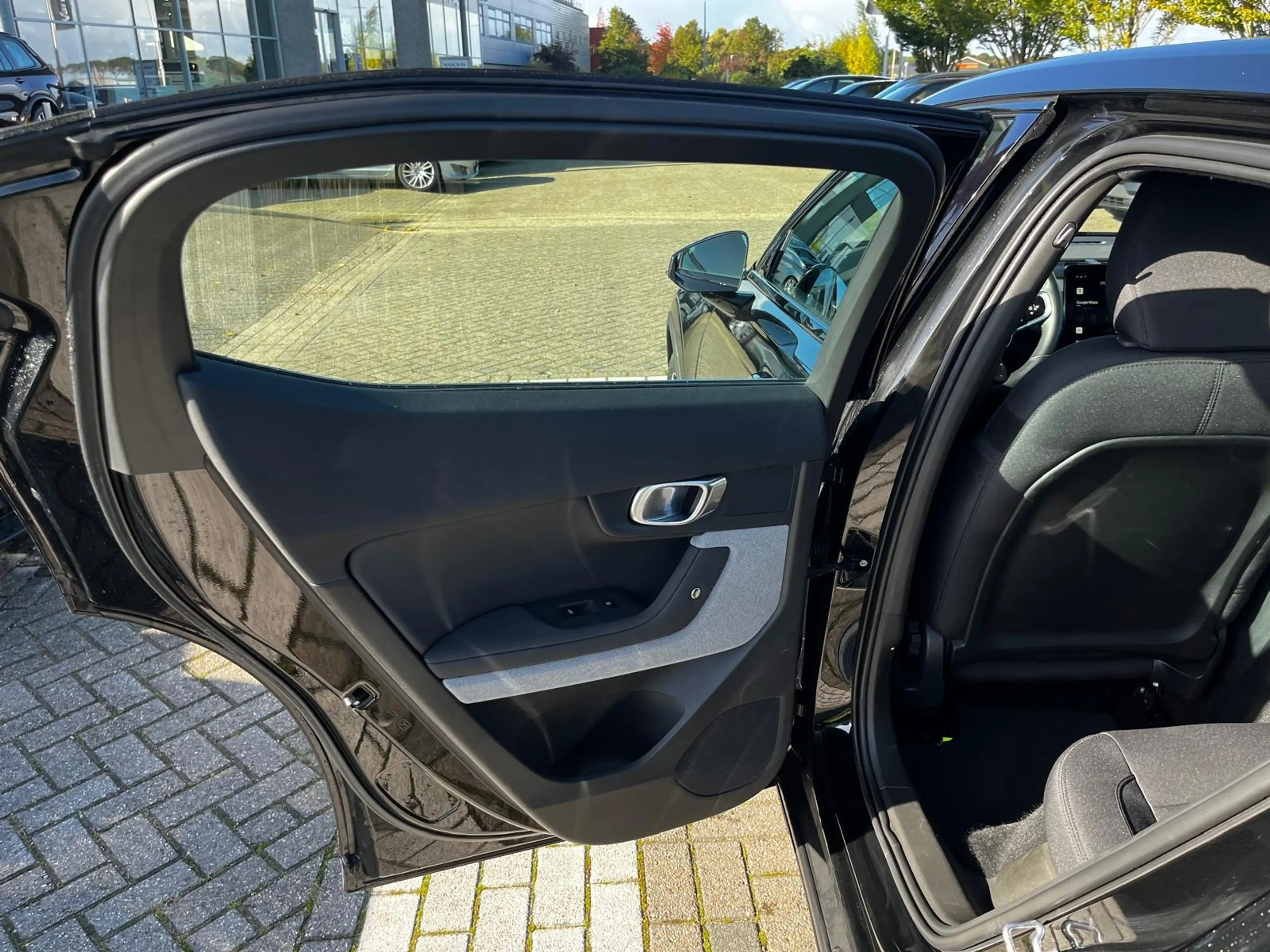 Polestar 2 Standard Range Single Motor 63kWh — photo 8